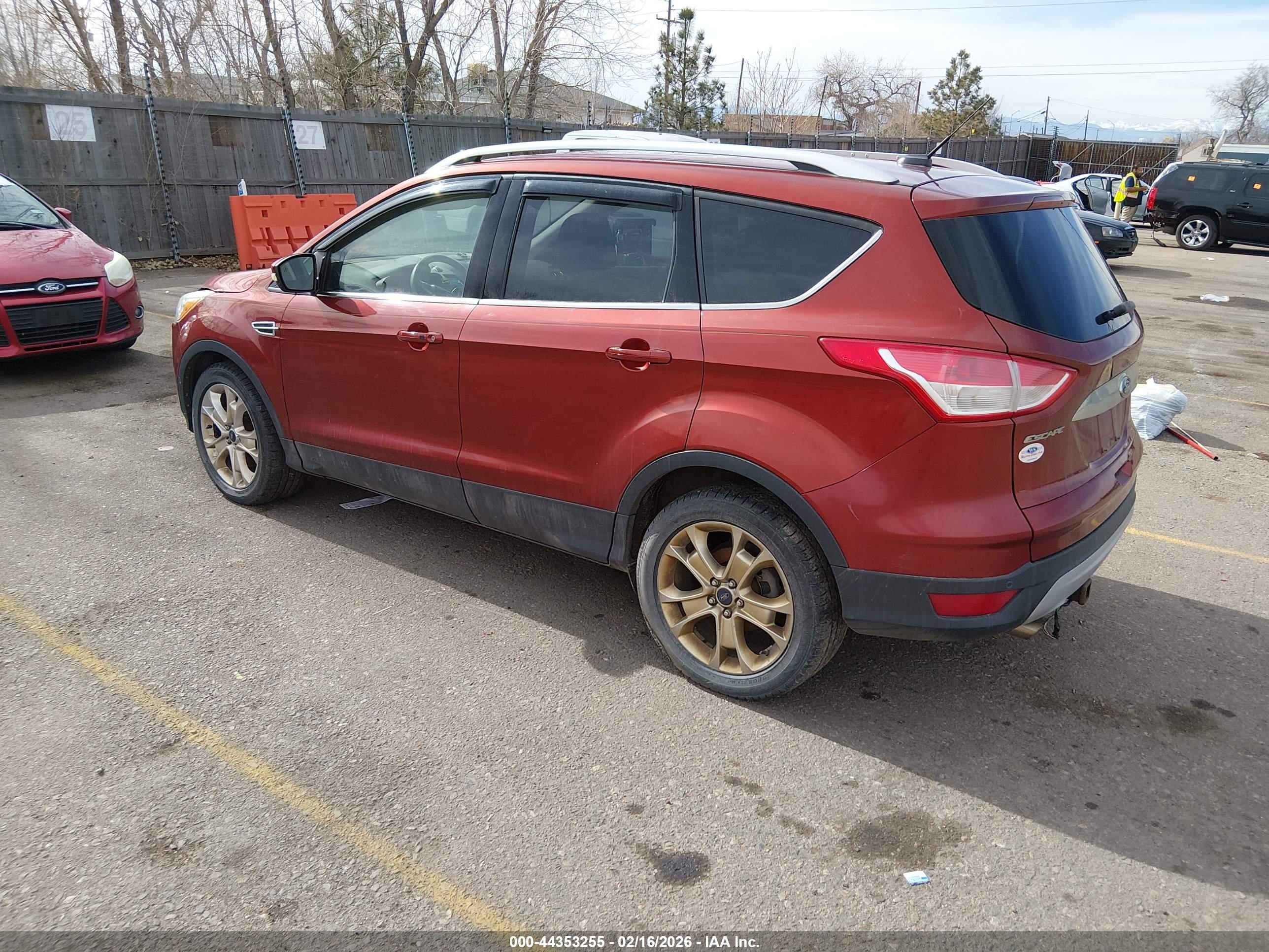 FORD ESCAPE image 3