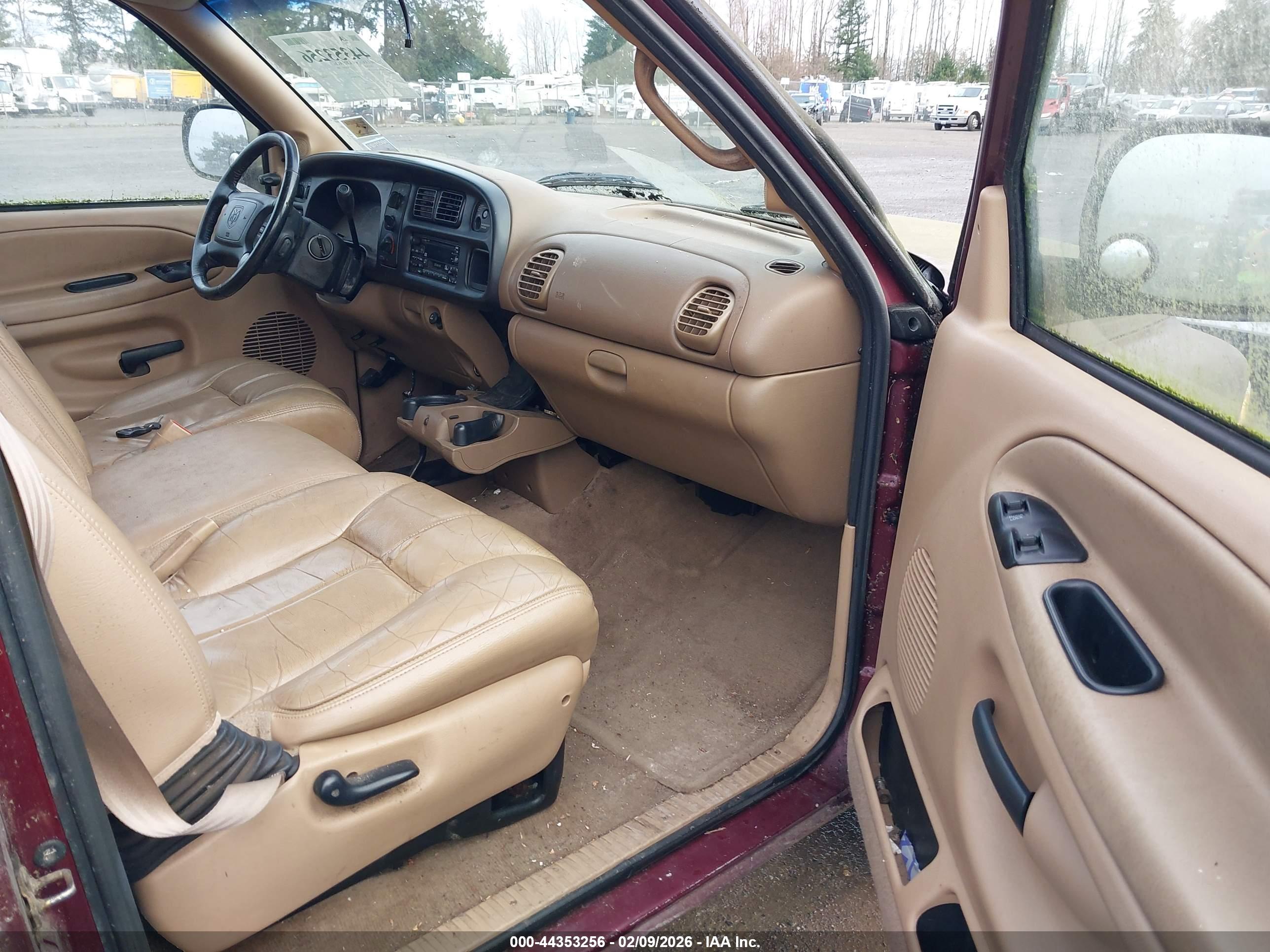 DODGE RAM image 5