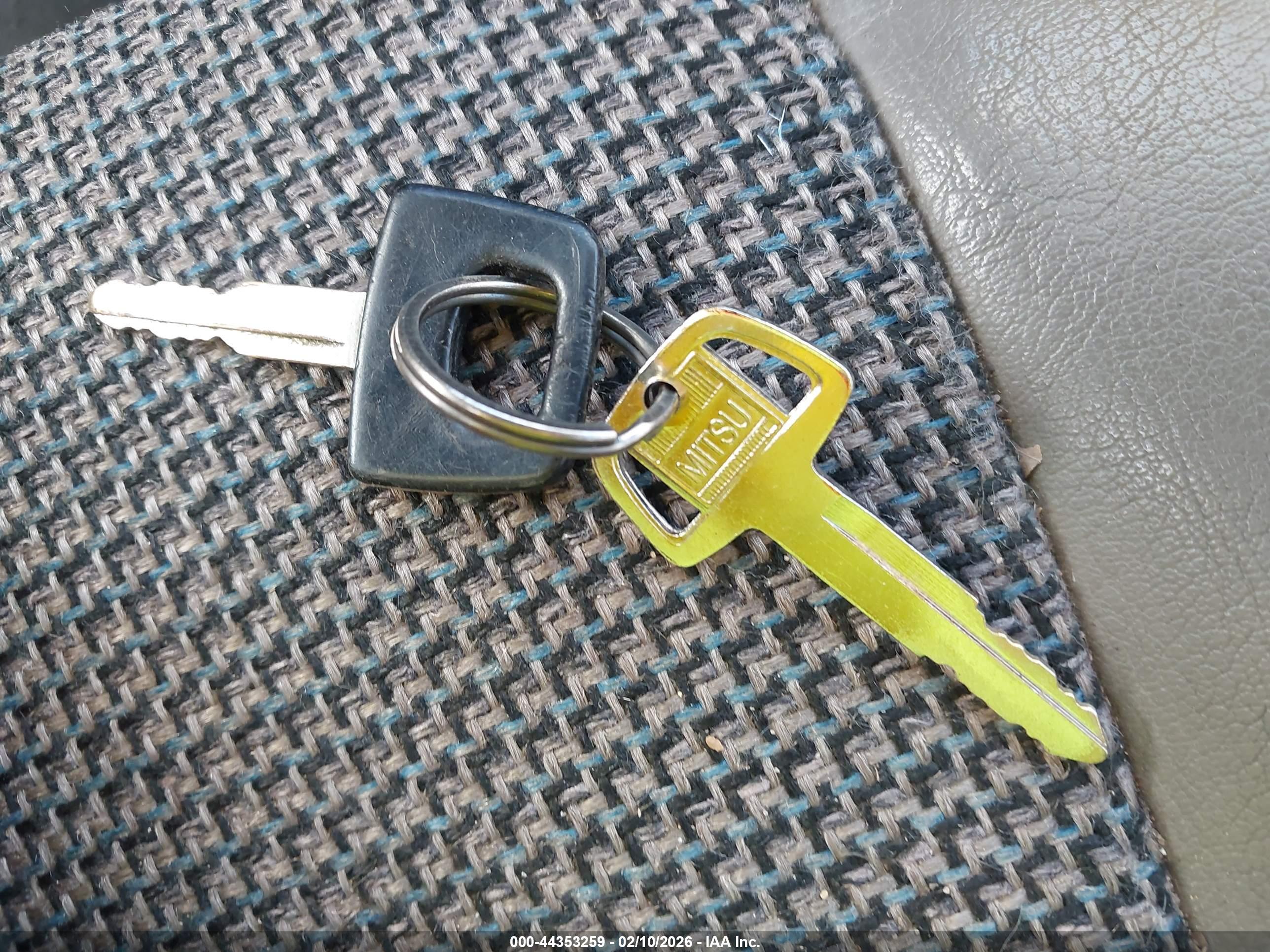 ISUZU TROOPER image 11