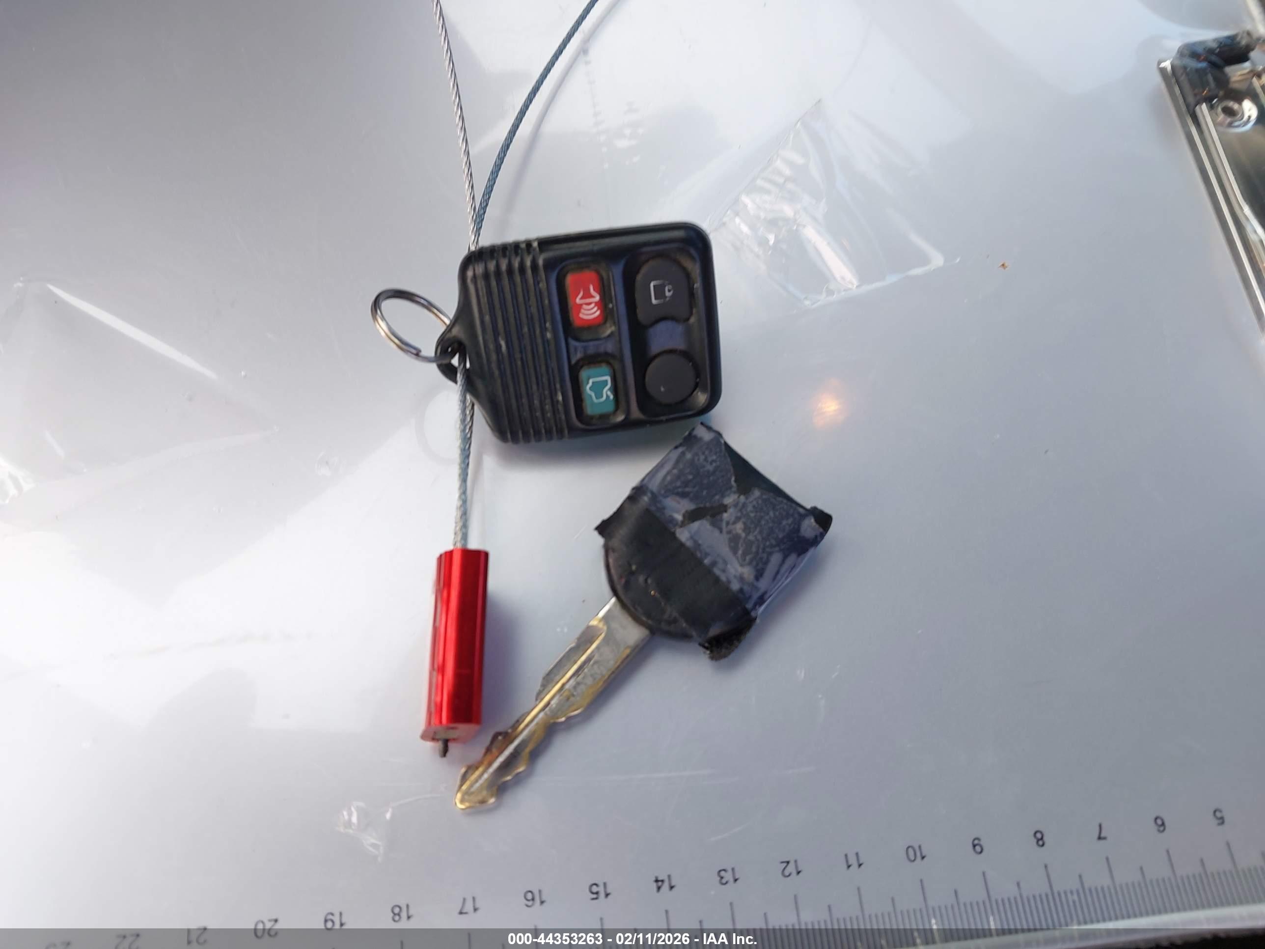 FORD FOCUS image 11