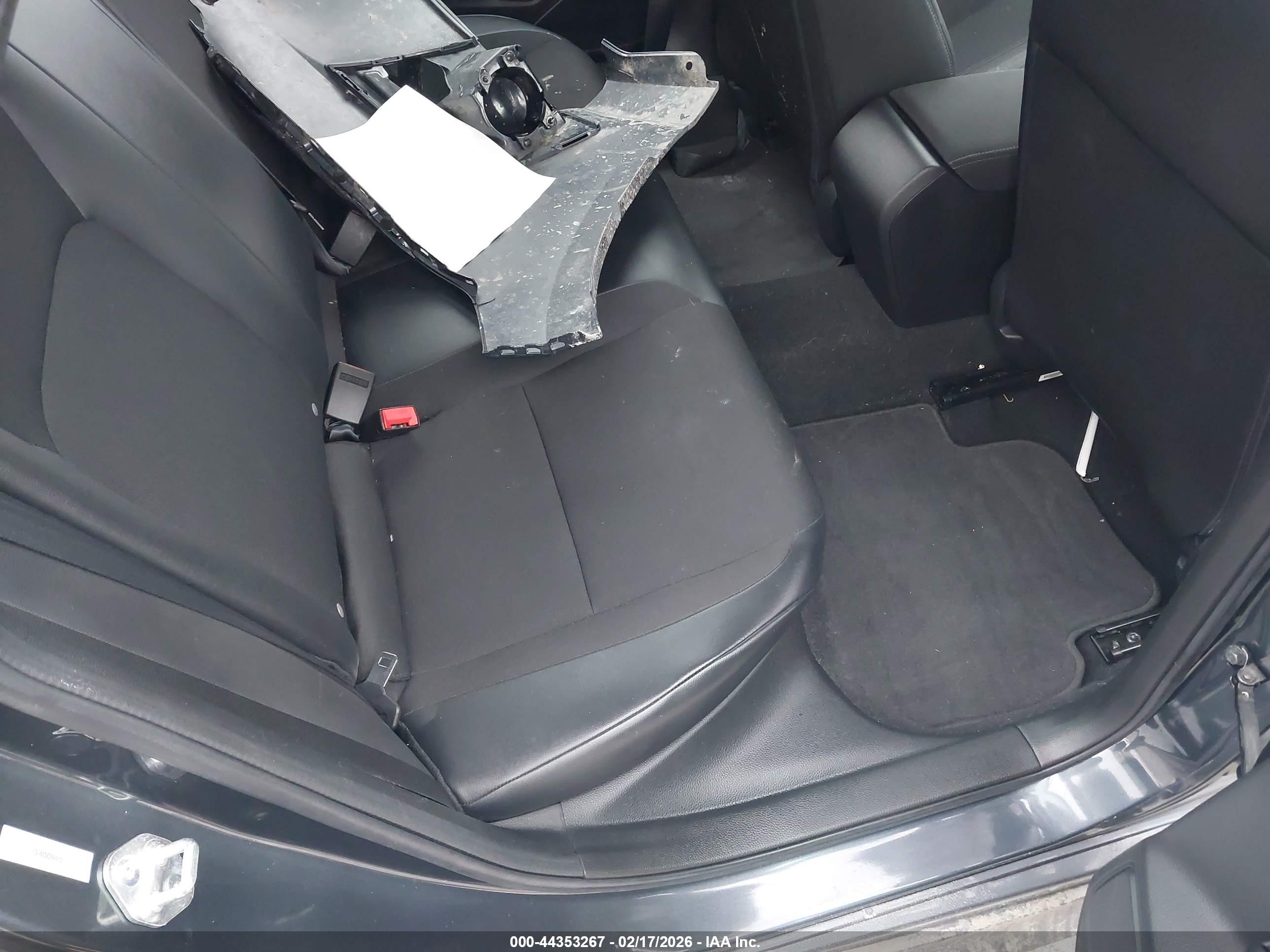 HONDA CIVIC image 8