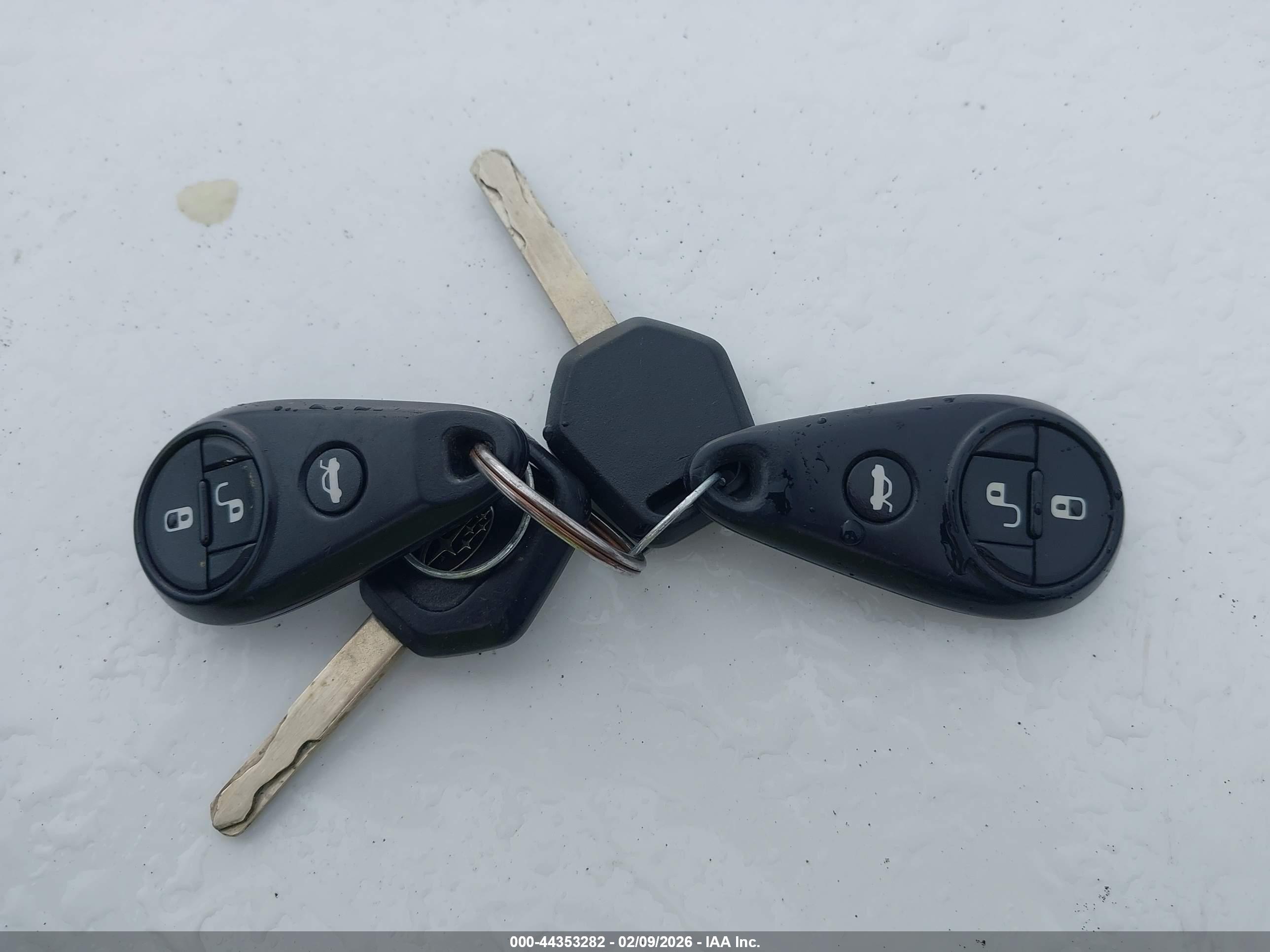SUBARU FORESTER image 11