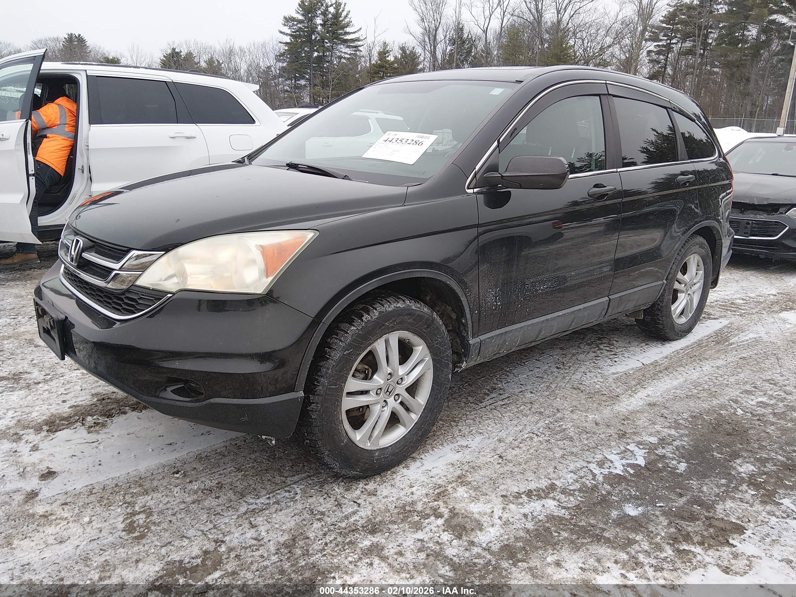 HONDA CR-V image 2