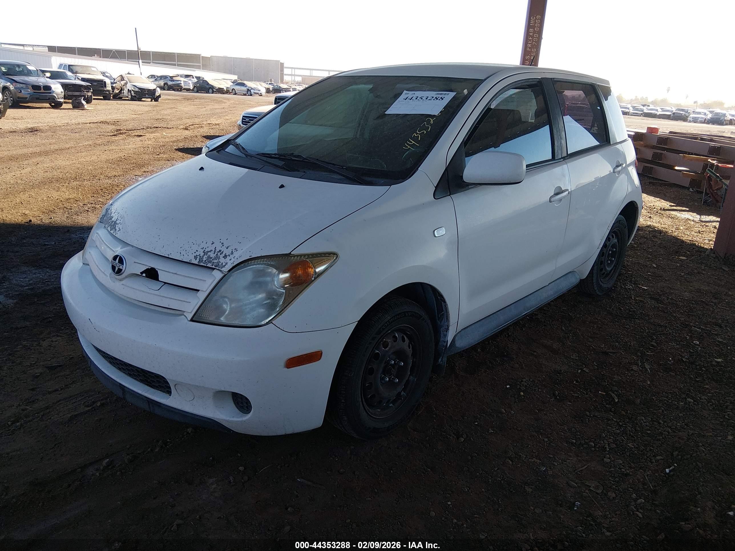 SCION XA image 2