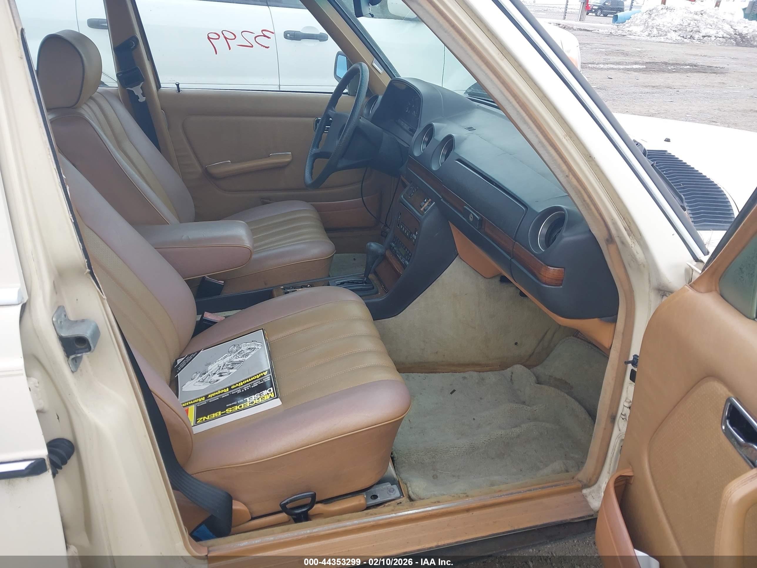 MERCEDES-BENZ 300 image 5