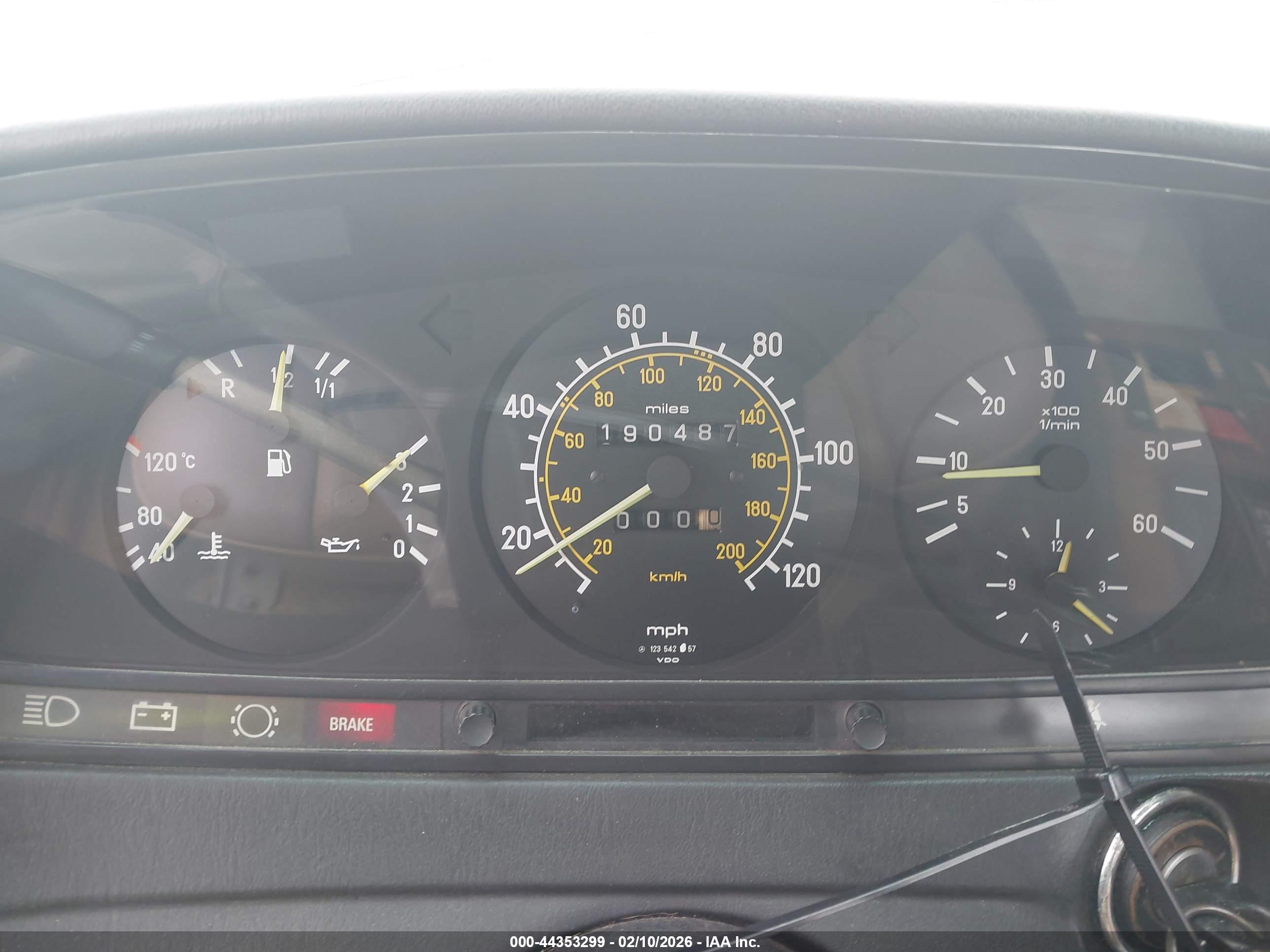 MERCEDES-BENZ 300 image 7
