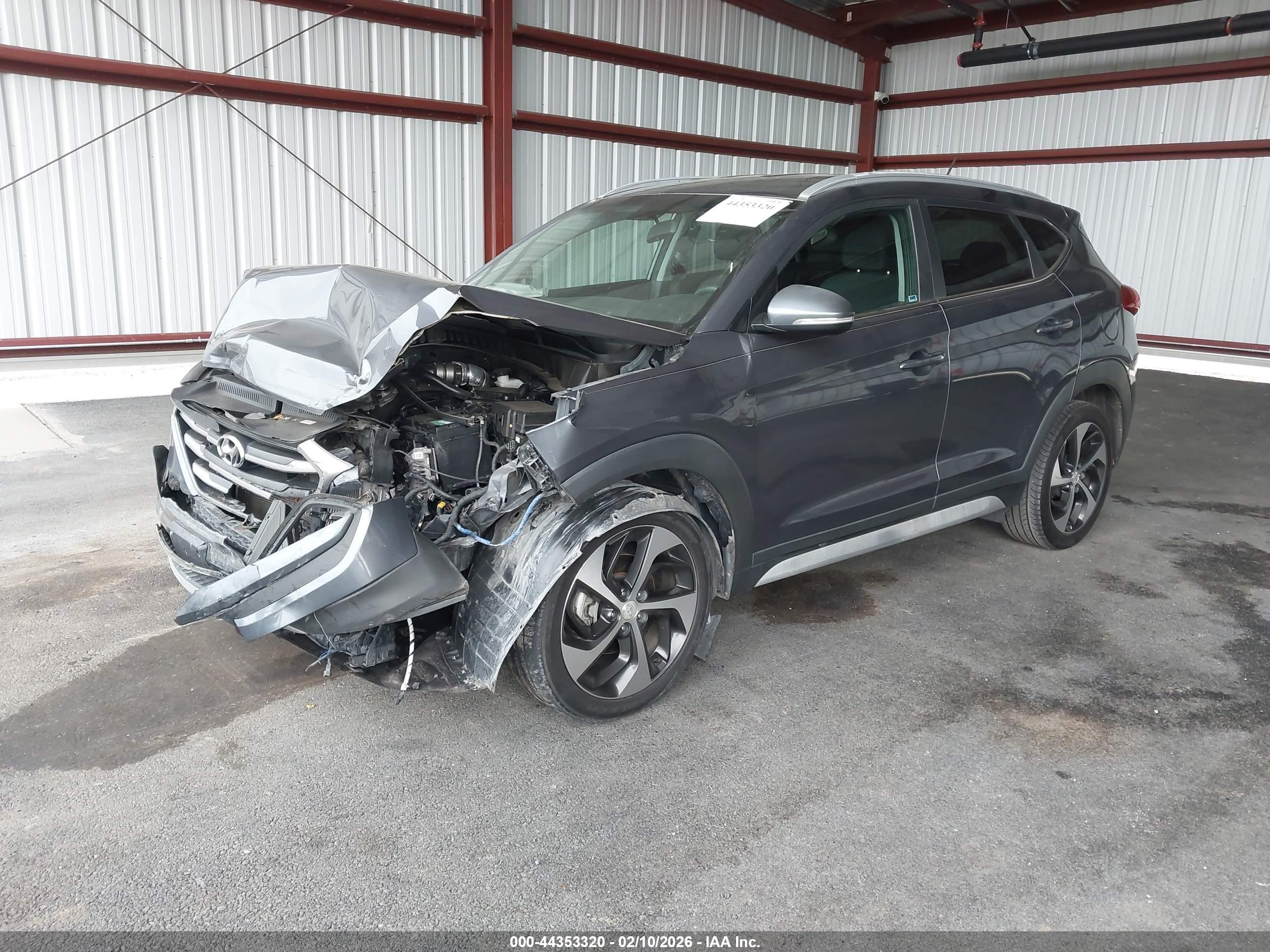 HYUNDAI TUCSON image 2