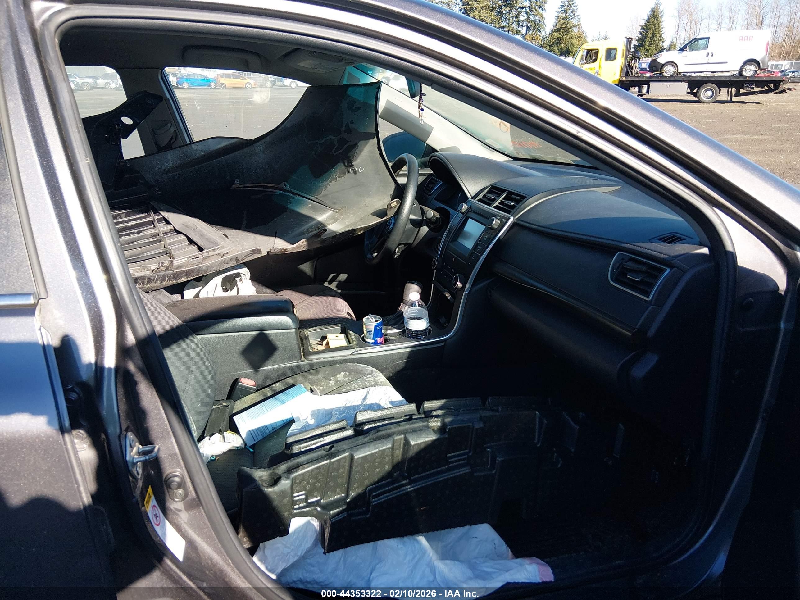 TOYOTA CAMRY image 5