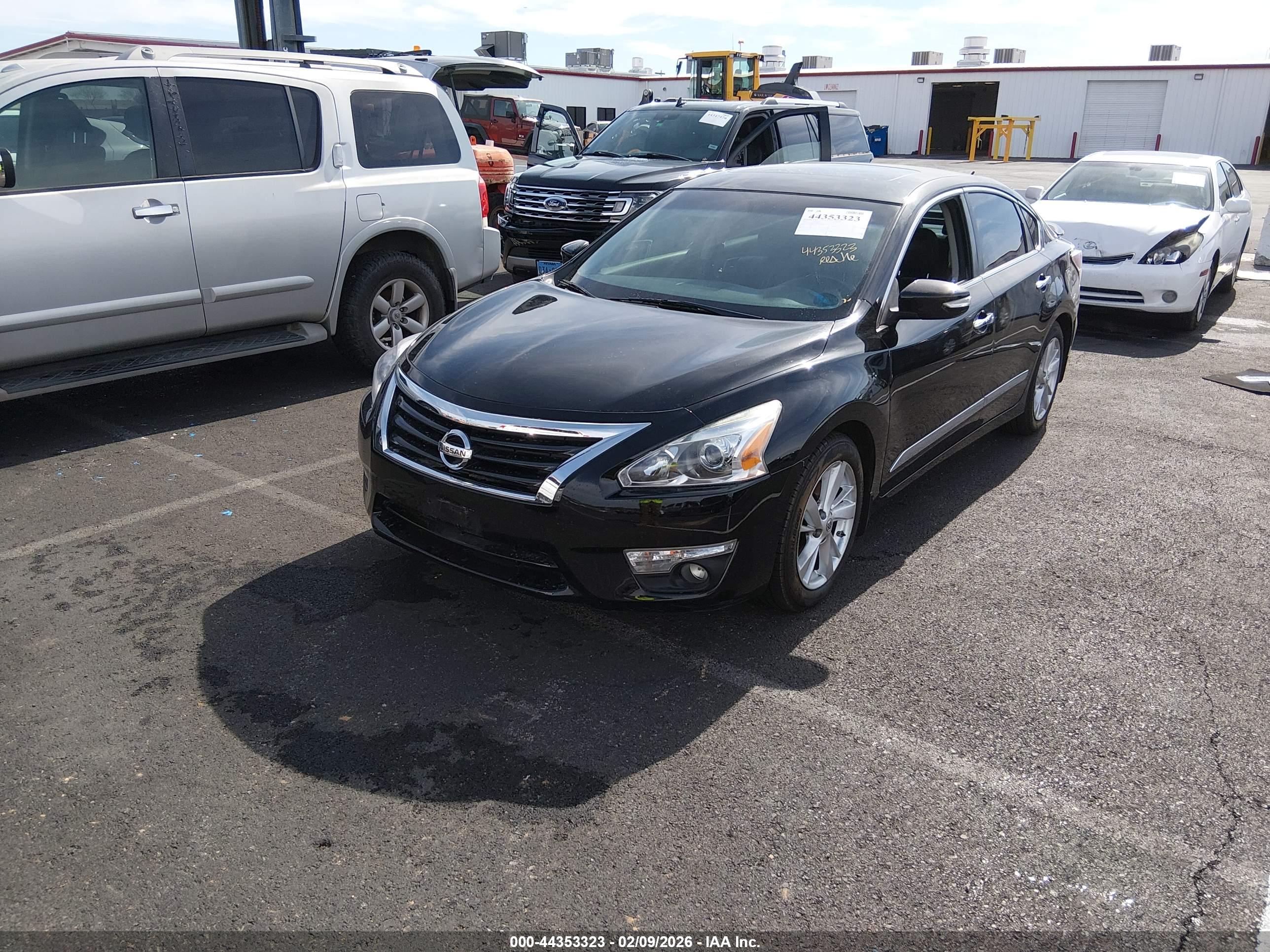 NISSAN ALTIMA image 2