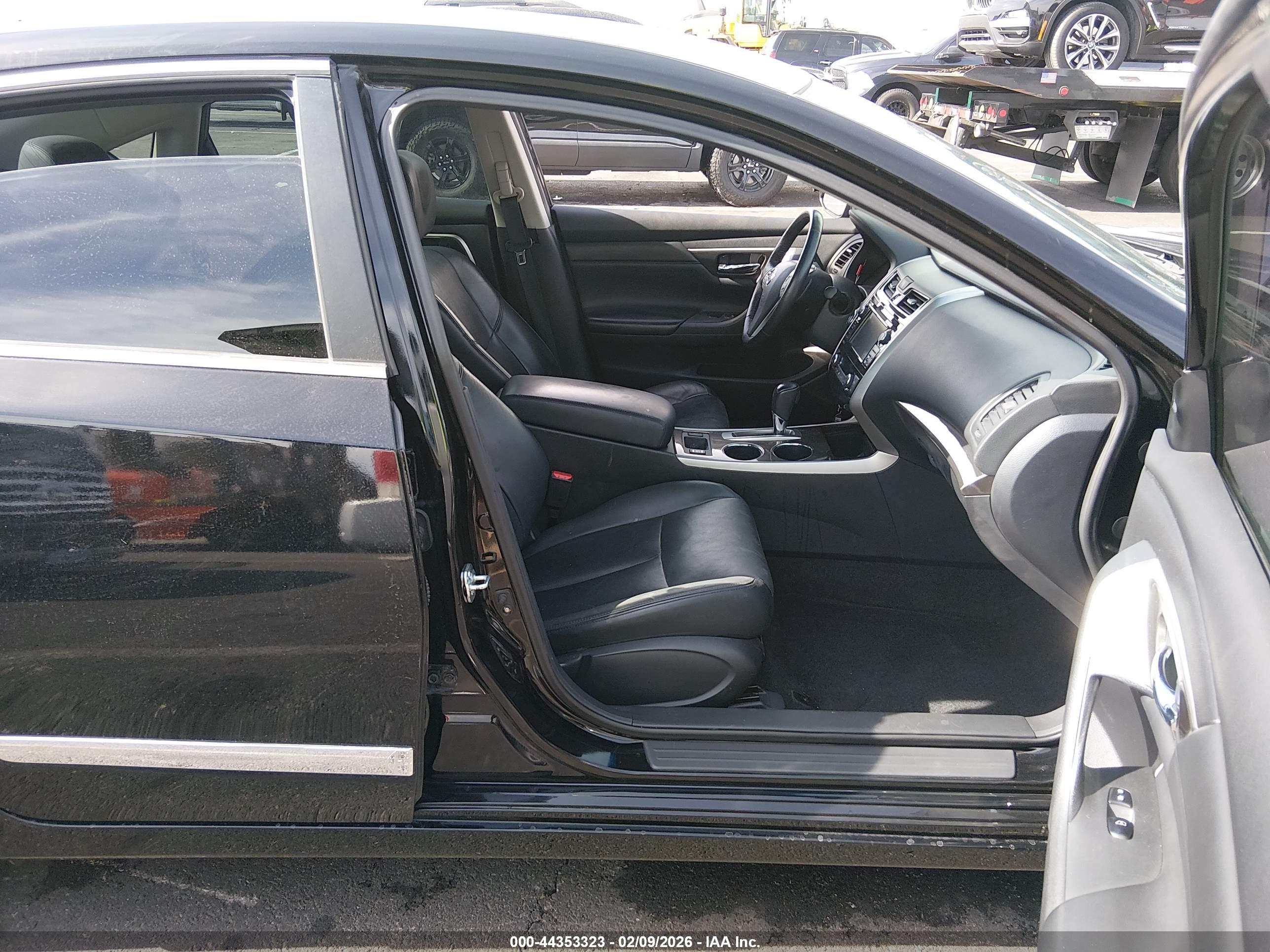 NISSAN ALTIMA image 5