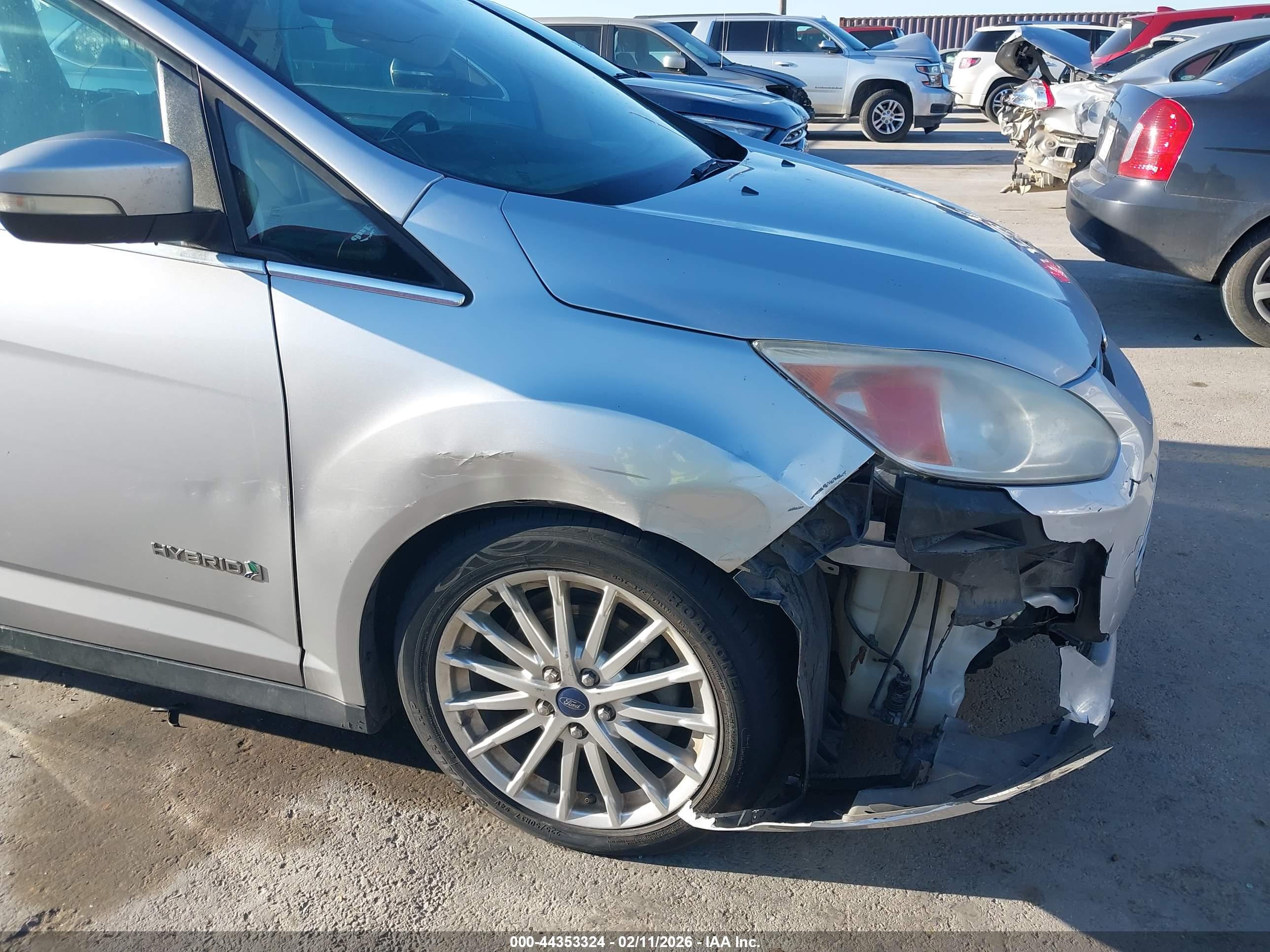 FORD C-MAX image 6