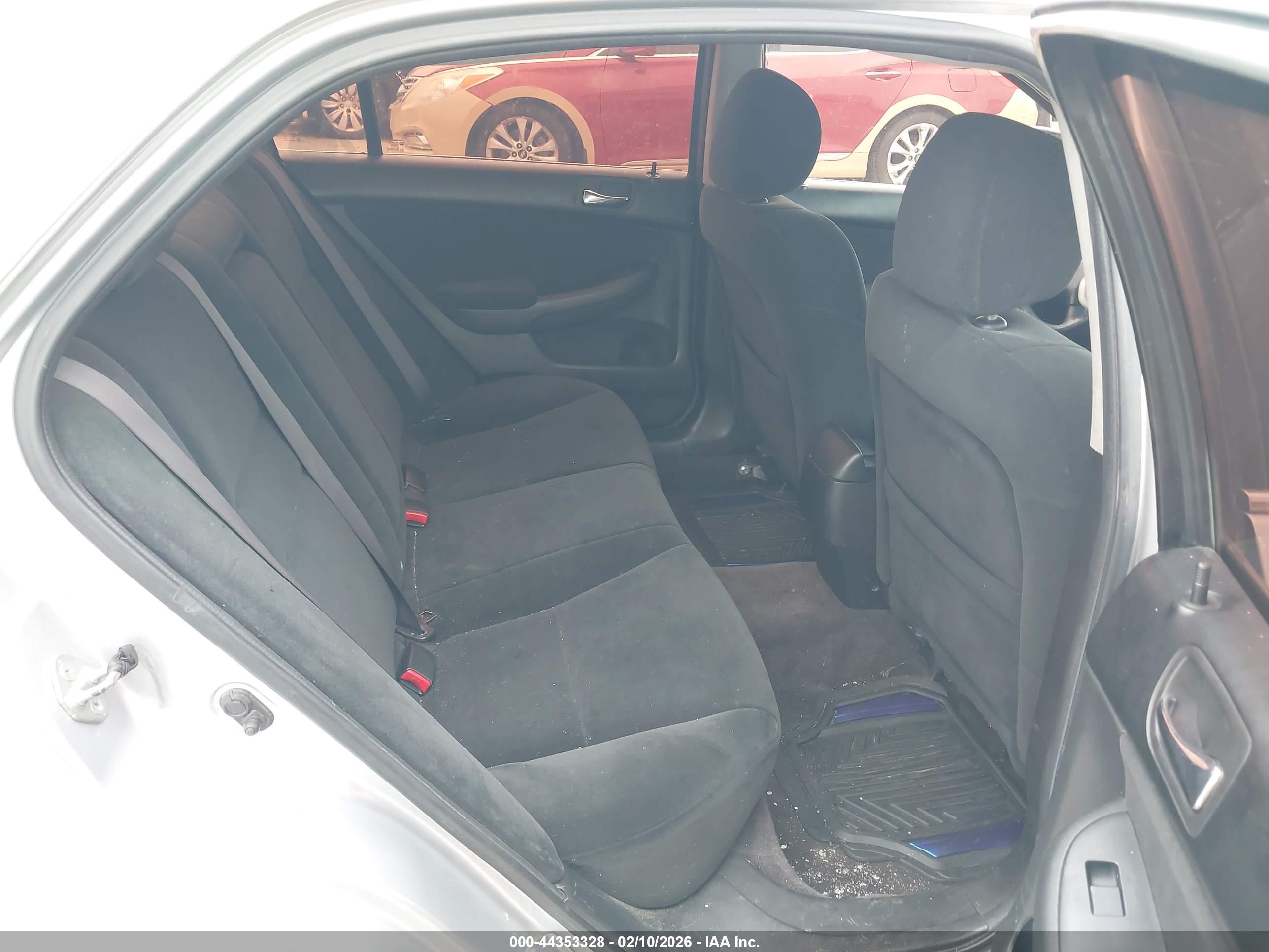 HONDA ACCORD image 8