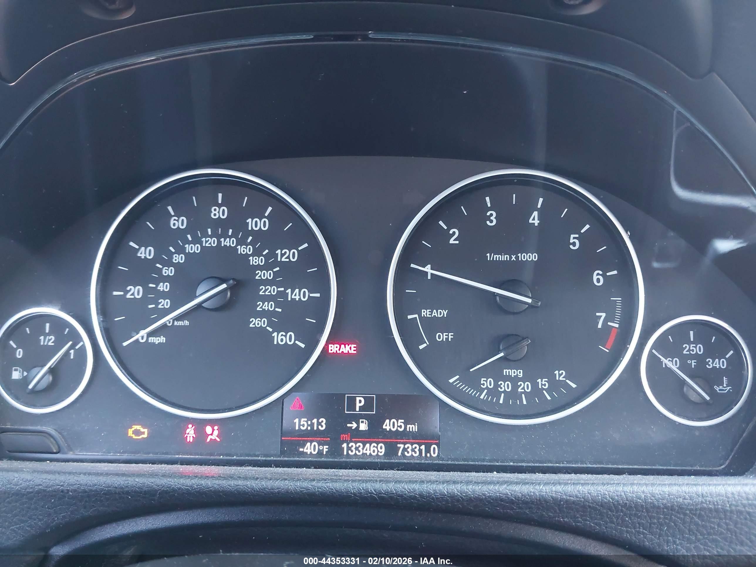 BMW 320I image 7