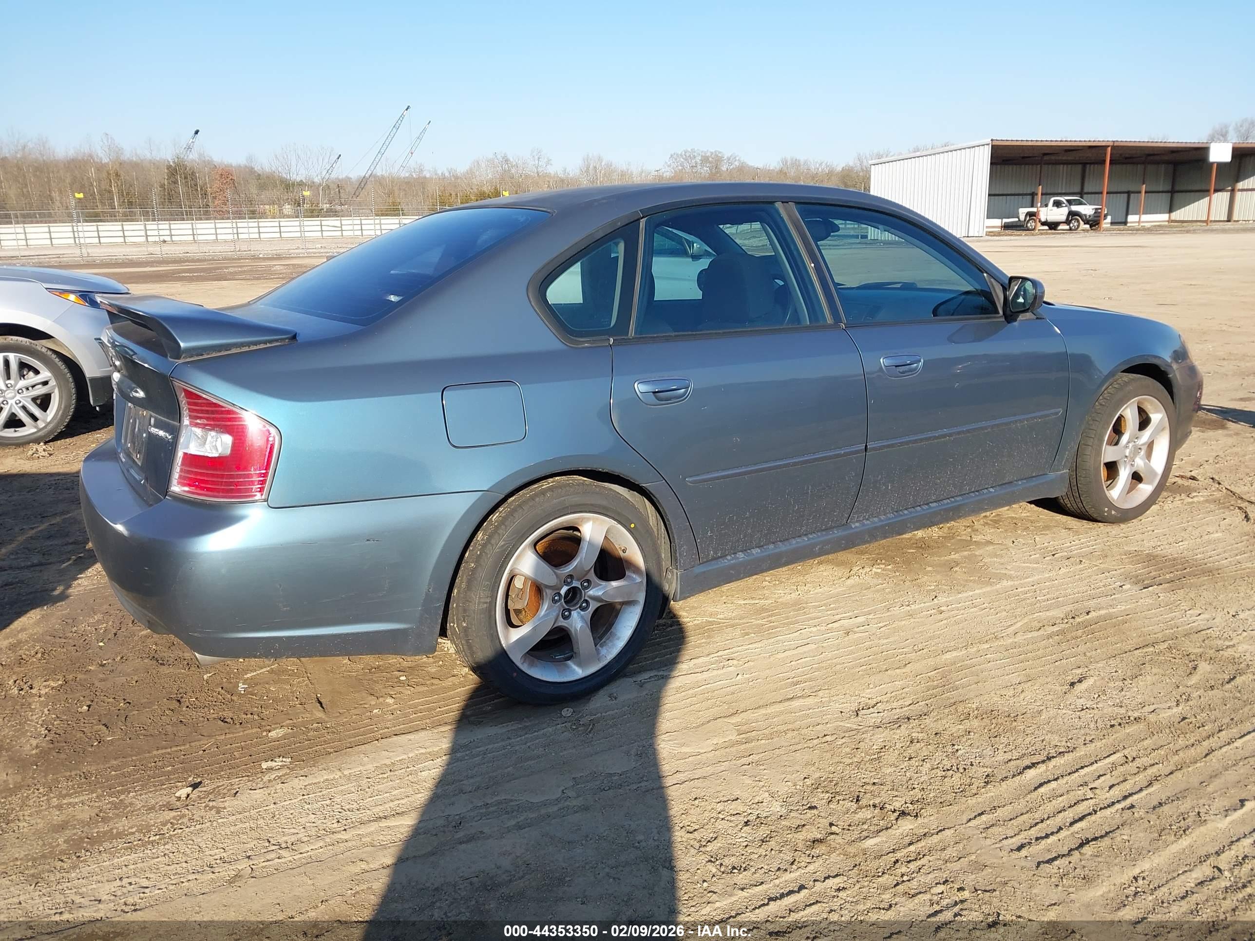 SUBARU LEGACY image 4