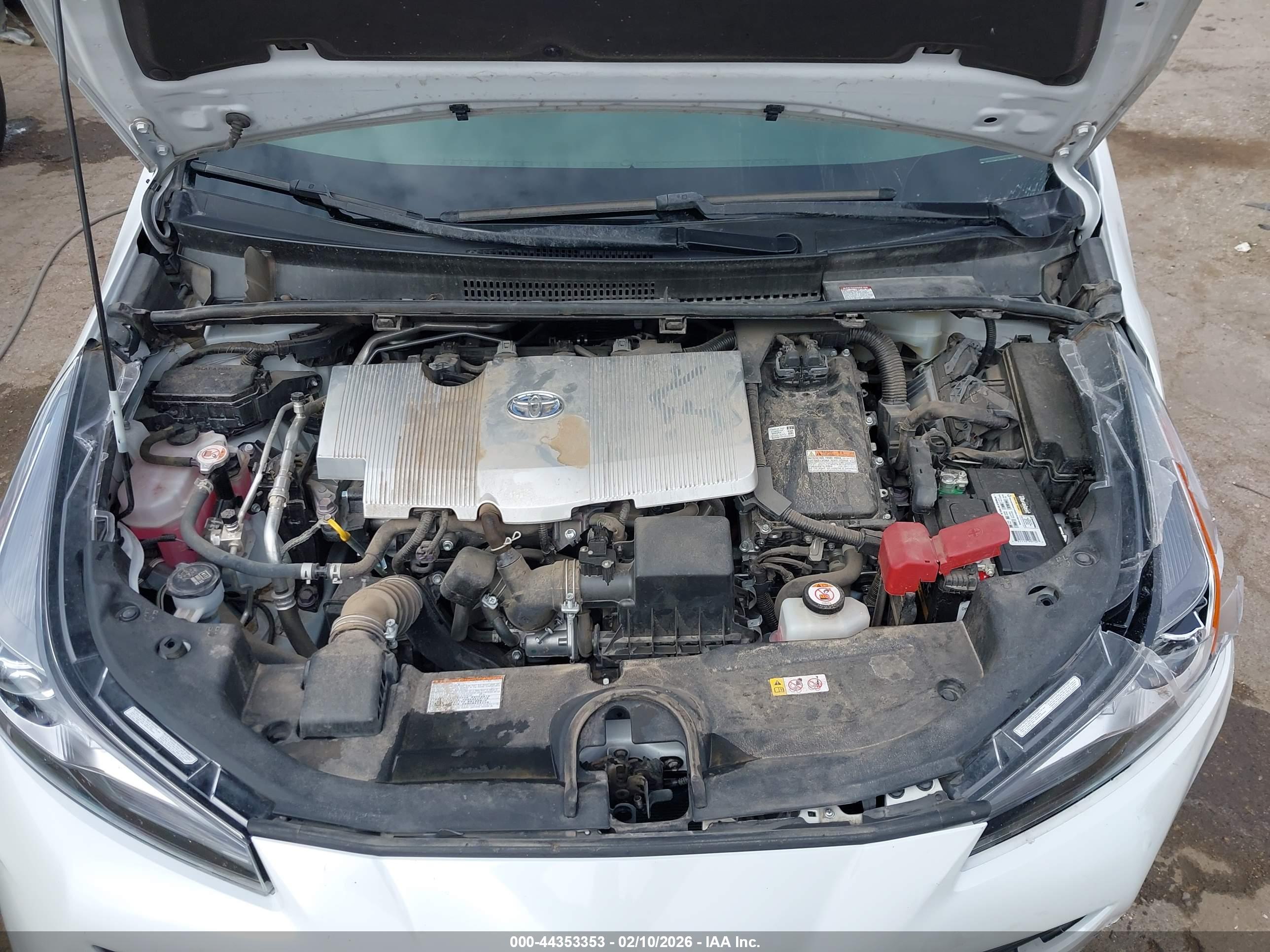 TOYOTA PRIUS image 10