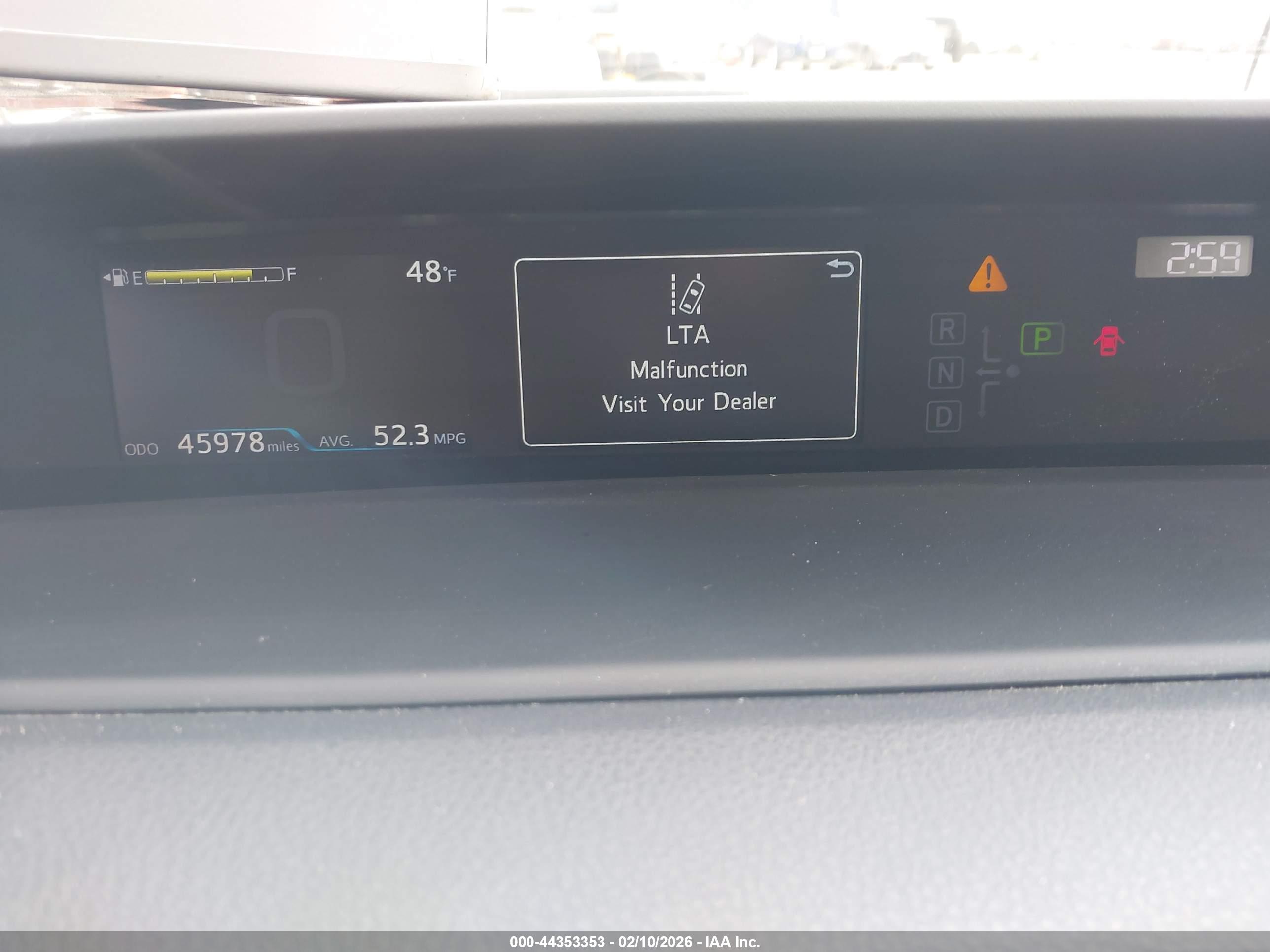 TOYOTA PRIUS image 7