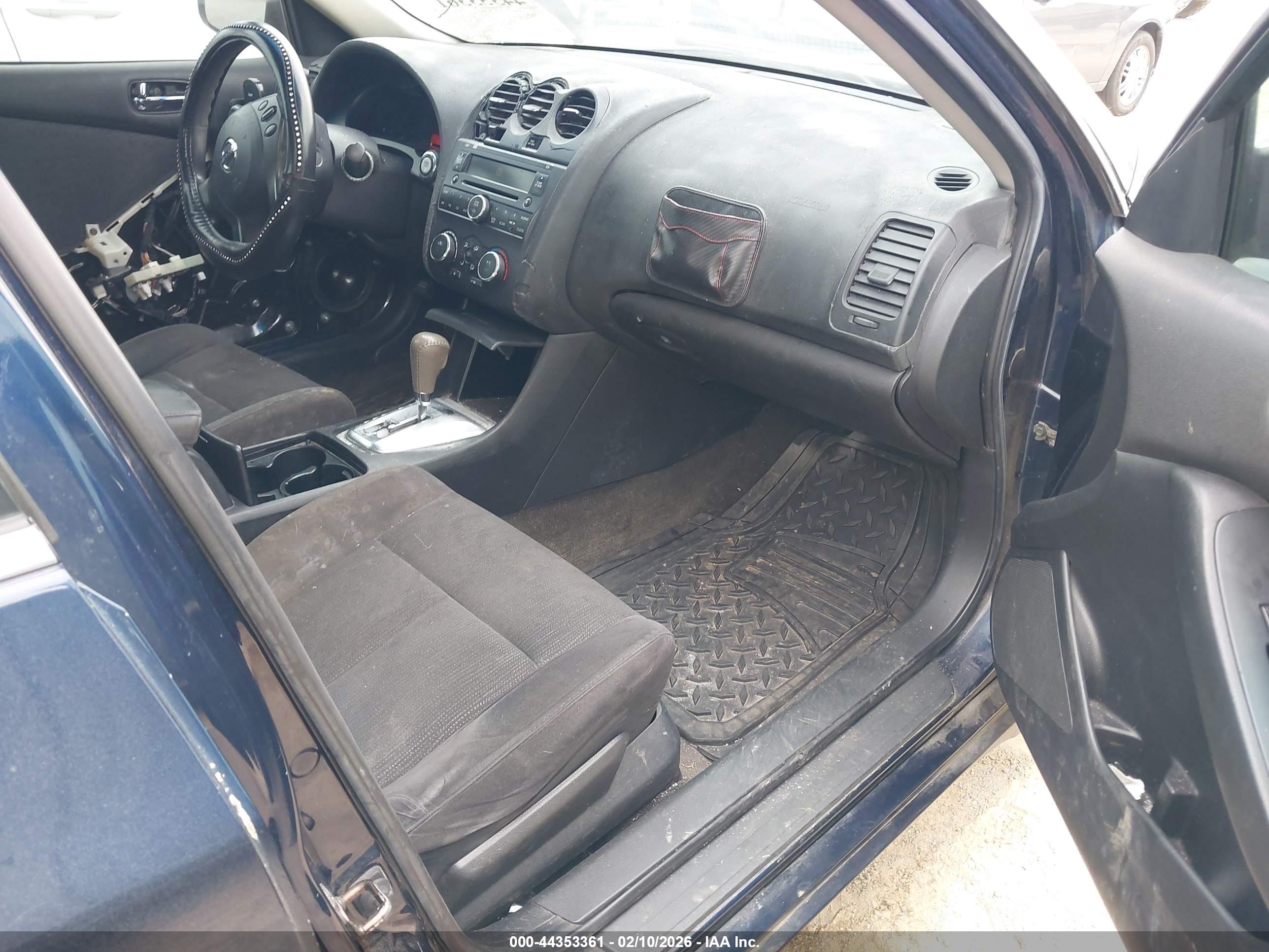 NISSAN ALTIMA image 5