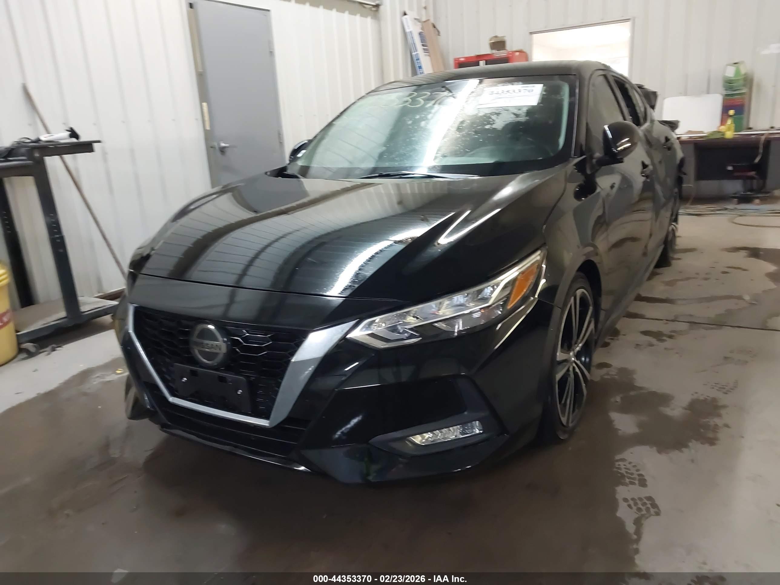 NISSAN SENTRA image 2