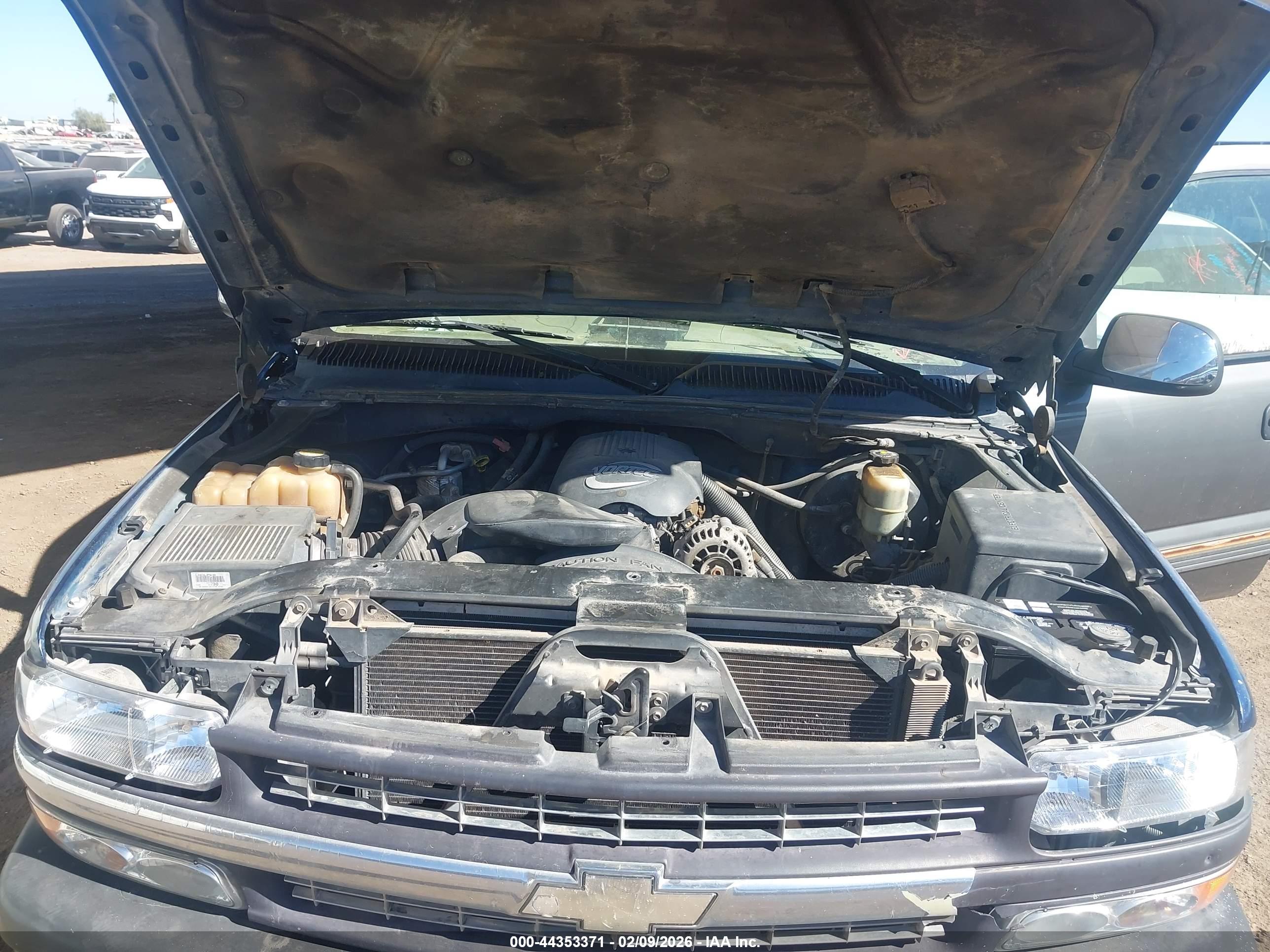 CHEVROLET SILVERADO image 10
