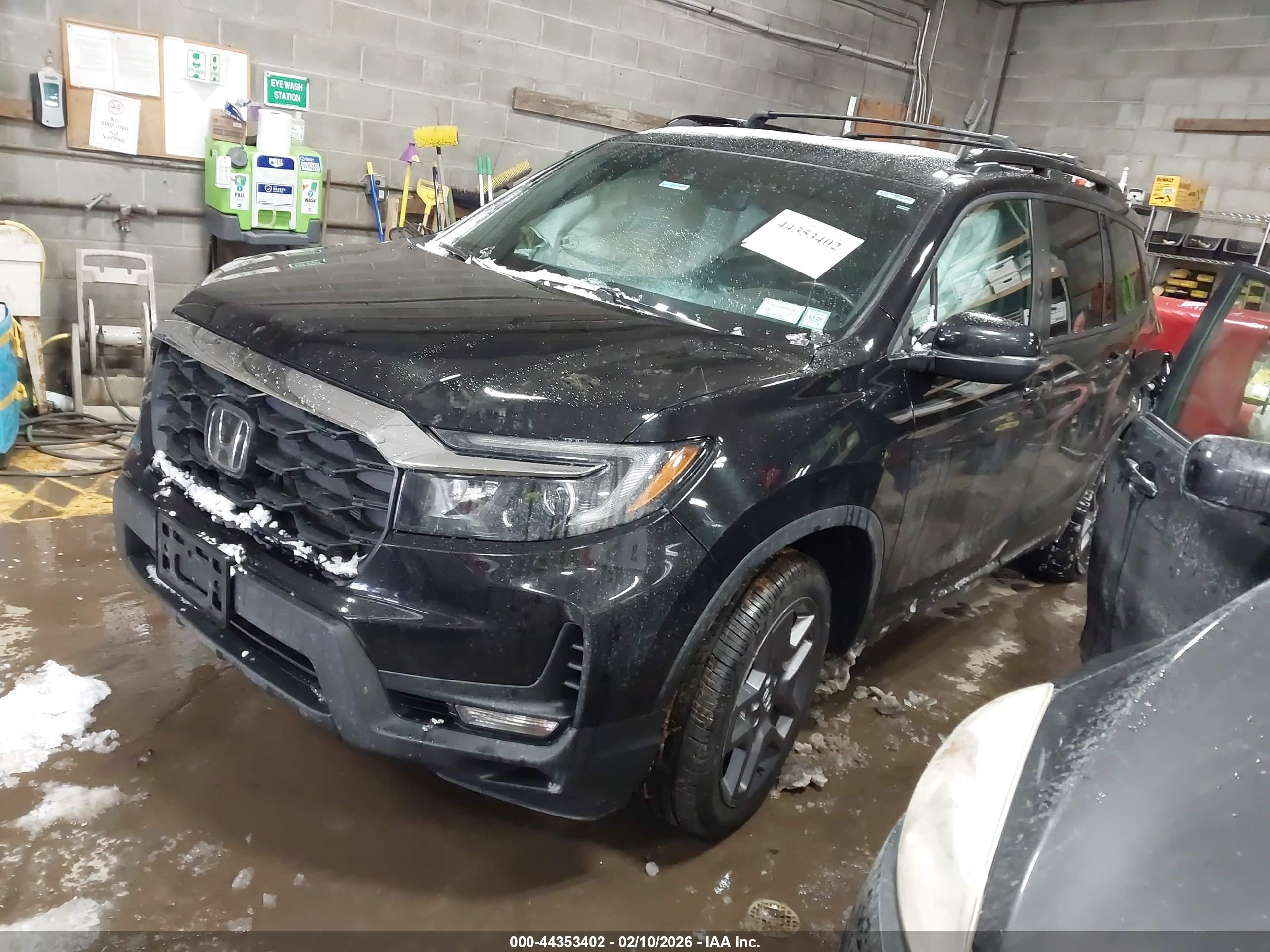 HONDA PASSPORT image 2