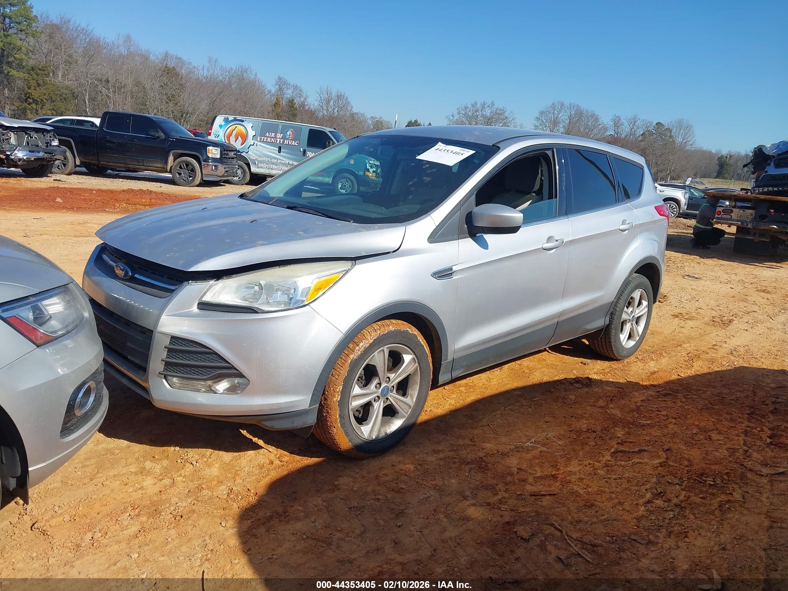 FORD ESCAPE image 2