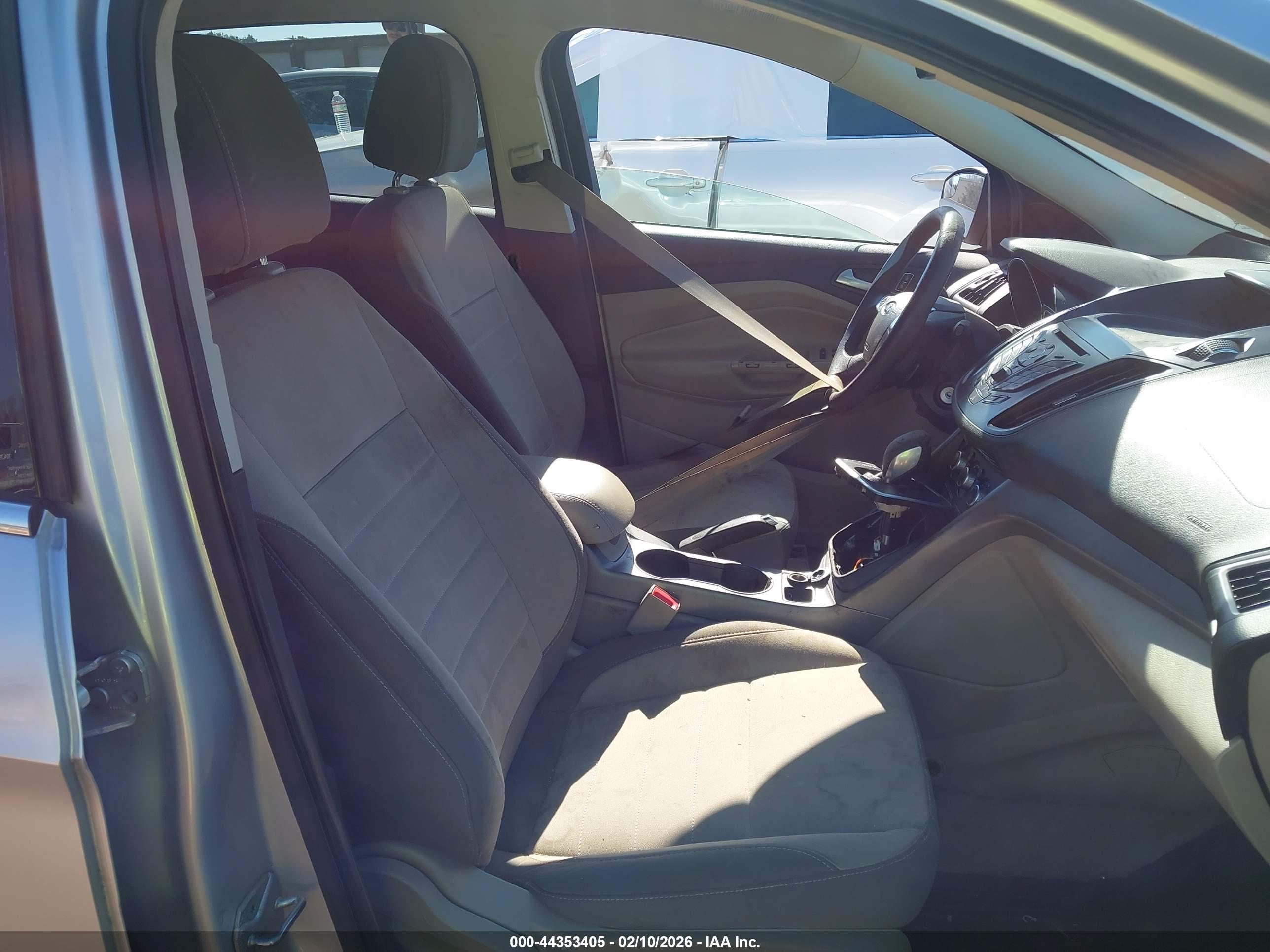 FORD ESCAPE image 5