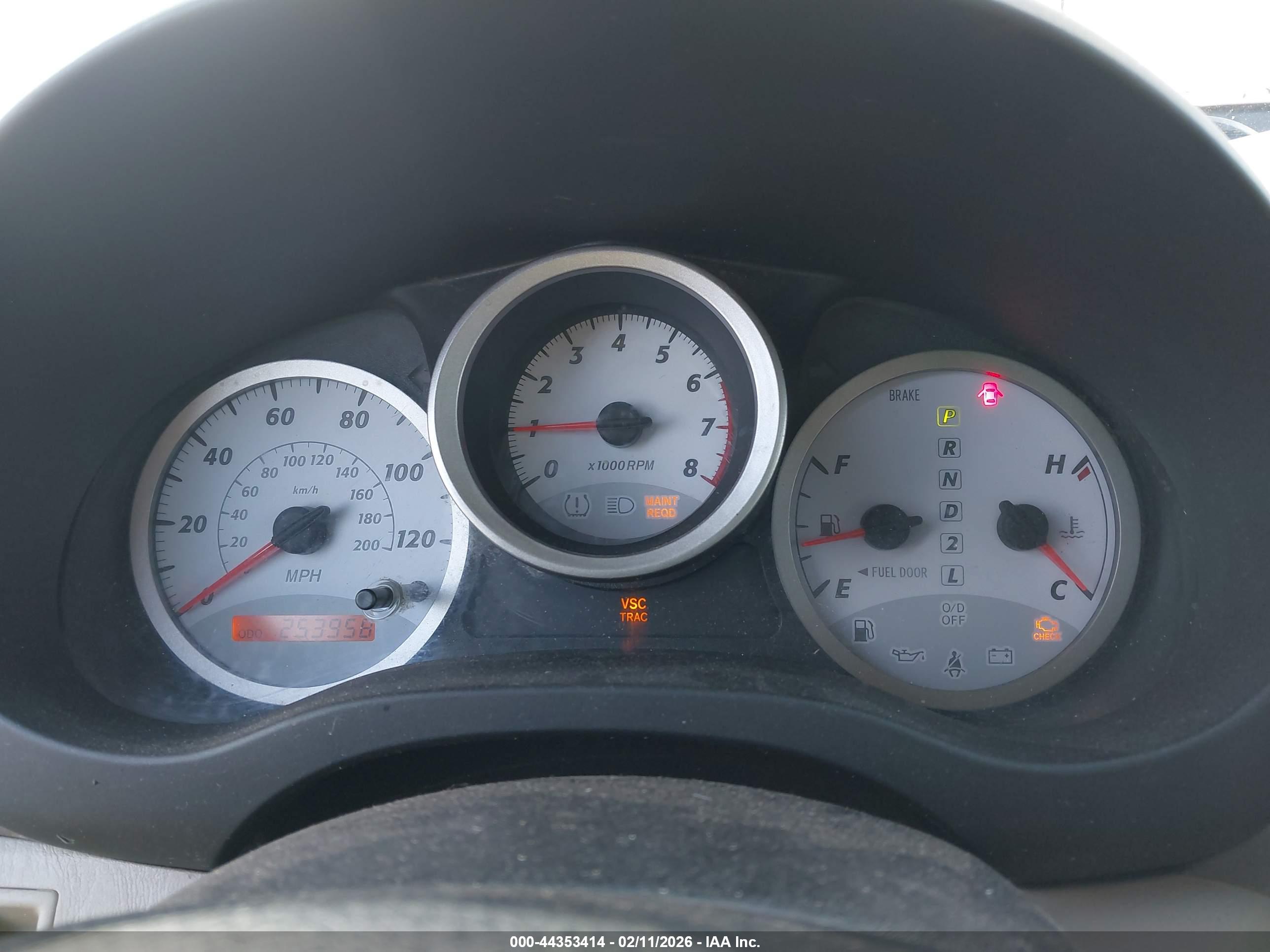 TOYOTA RAV4 image 7