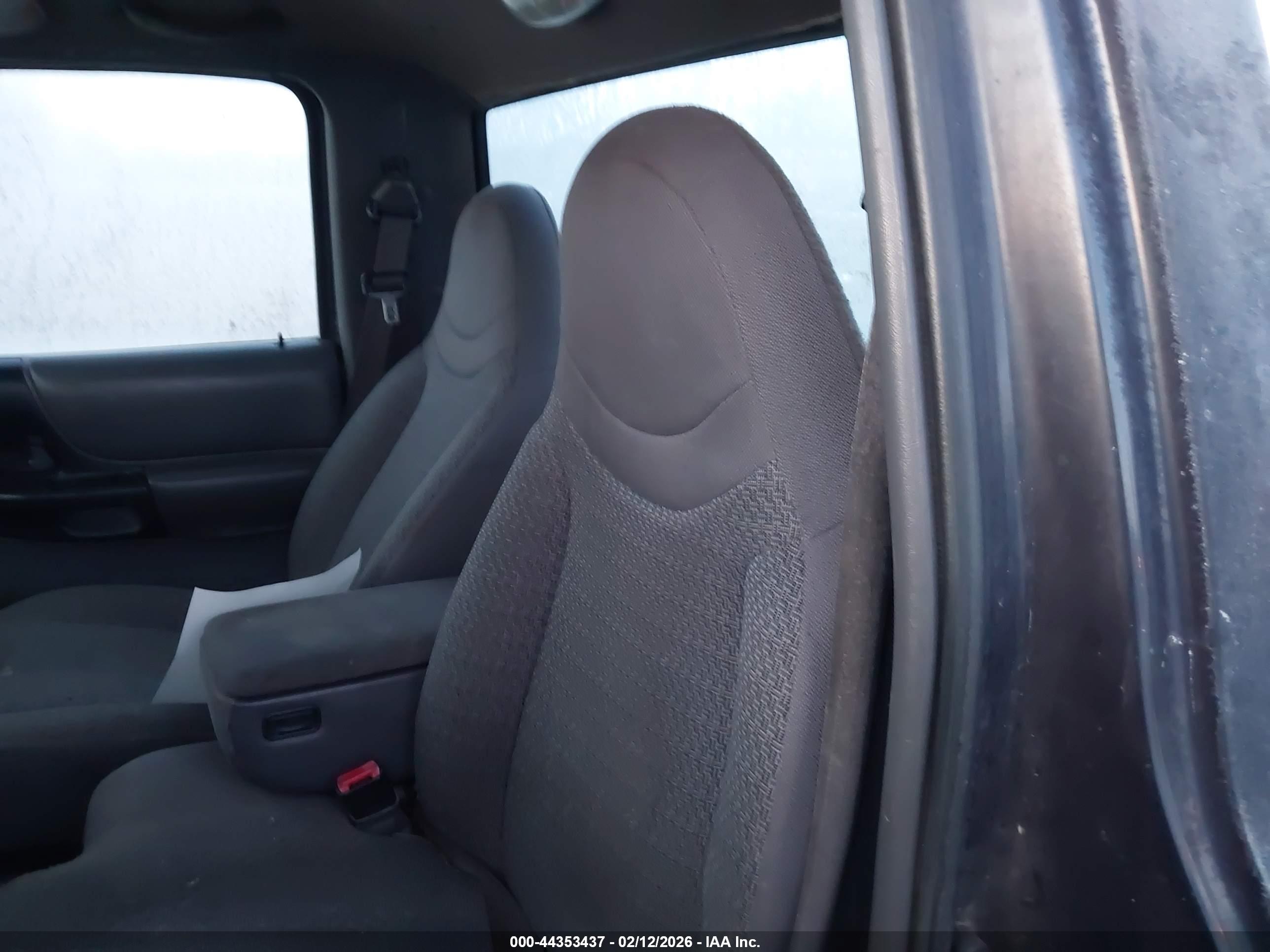 FORD RANGER image 8