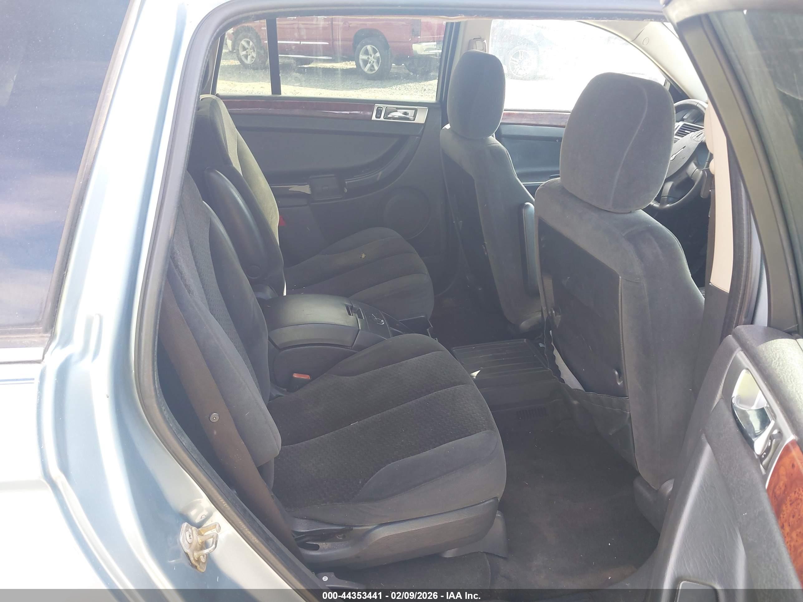 CHRYSLER PACIFICA image 8