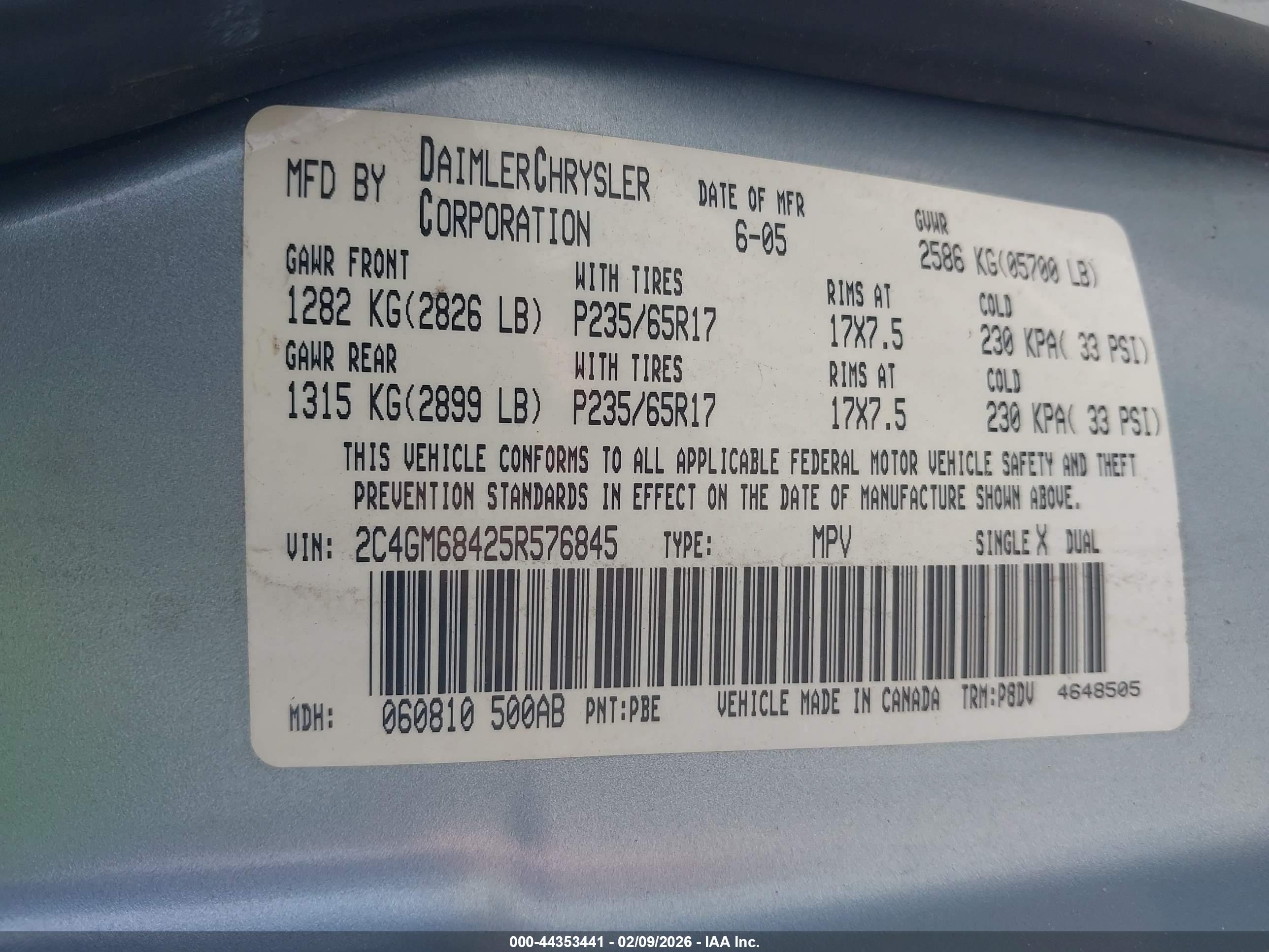 CHRYSLER PACIFICA image 9