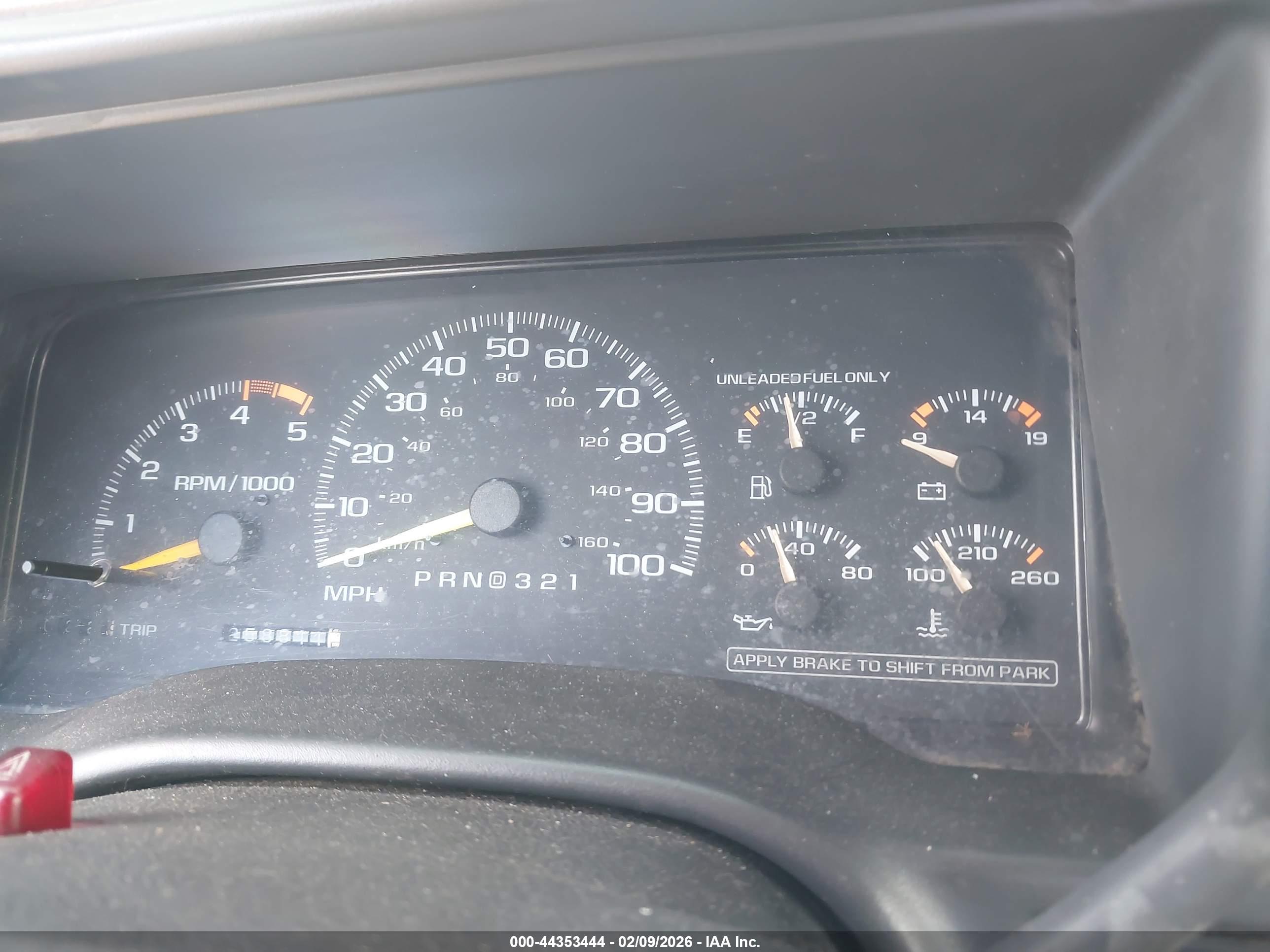 CHEVROLET GMT-400 image 7