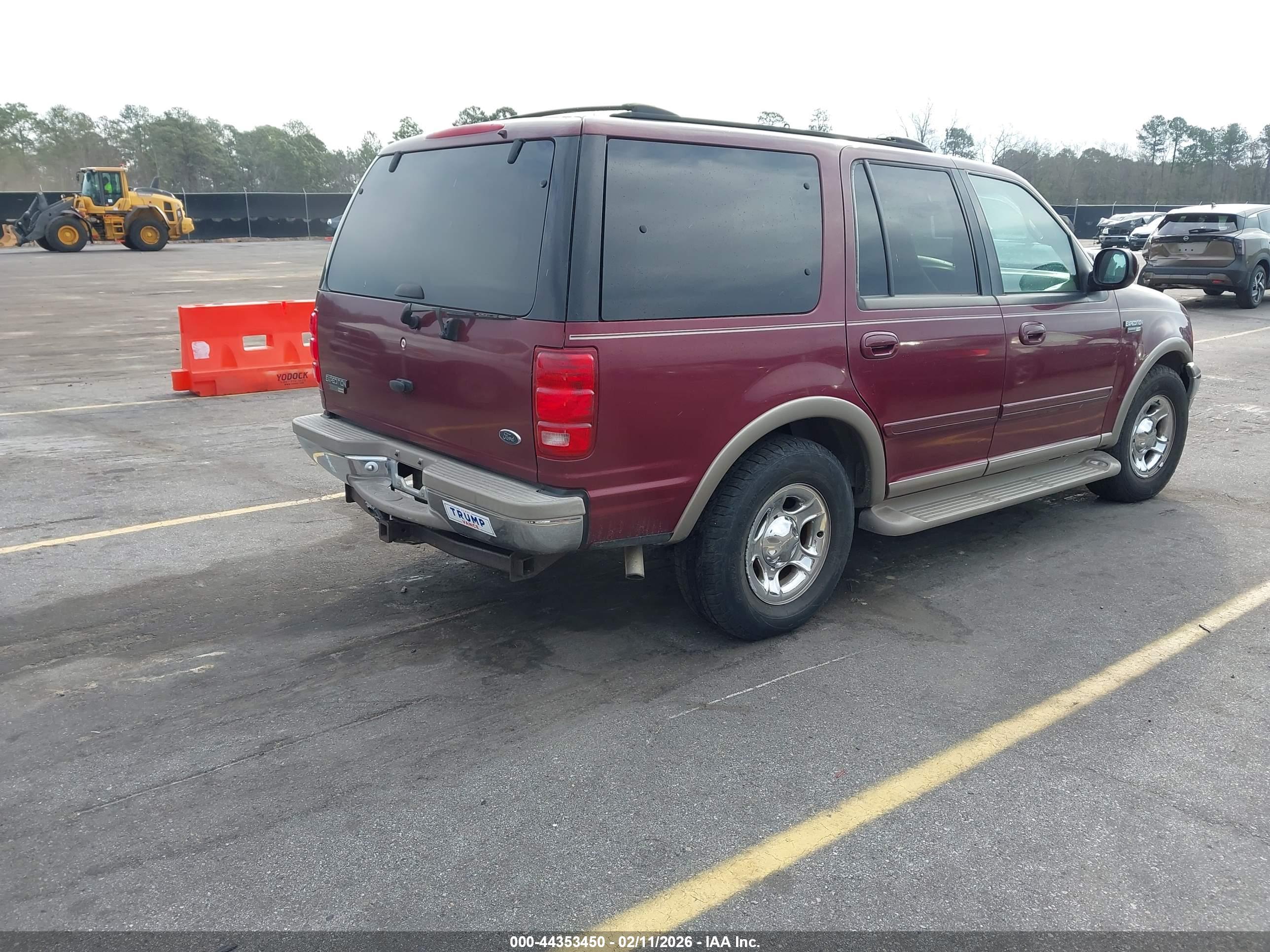 FORD EXPEDITION image 4