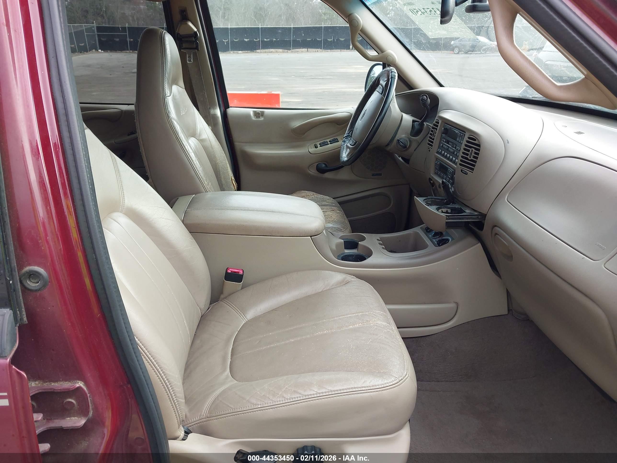 FORD EXPEDITION image 5