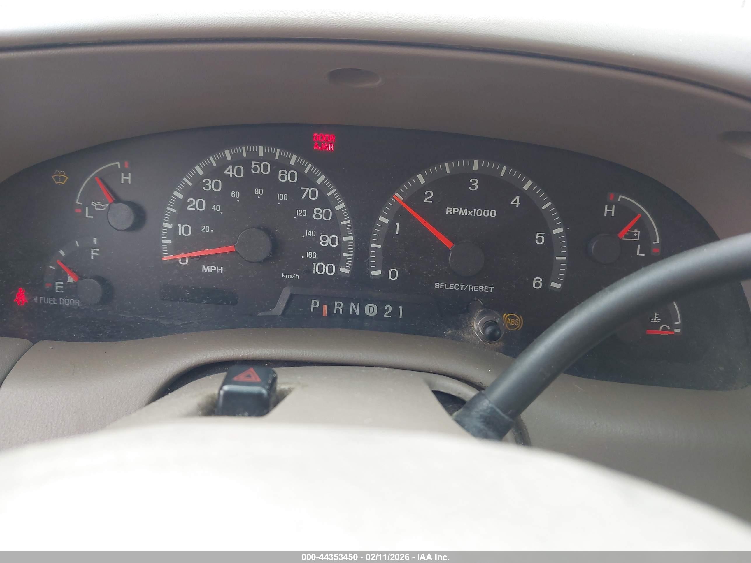 FORD EXPEDITION image 7