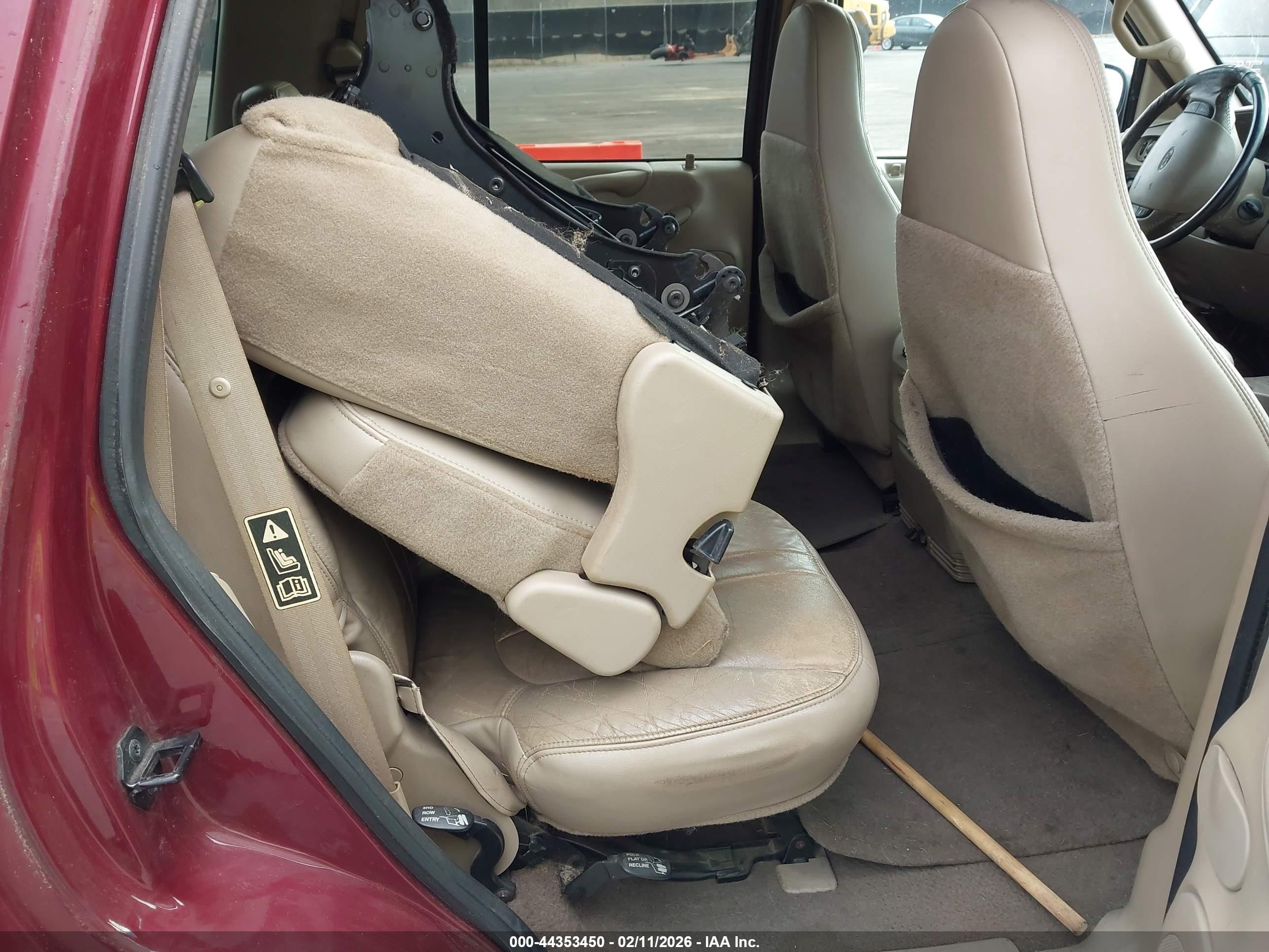 FORD EXPEDITION image 8