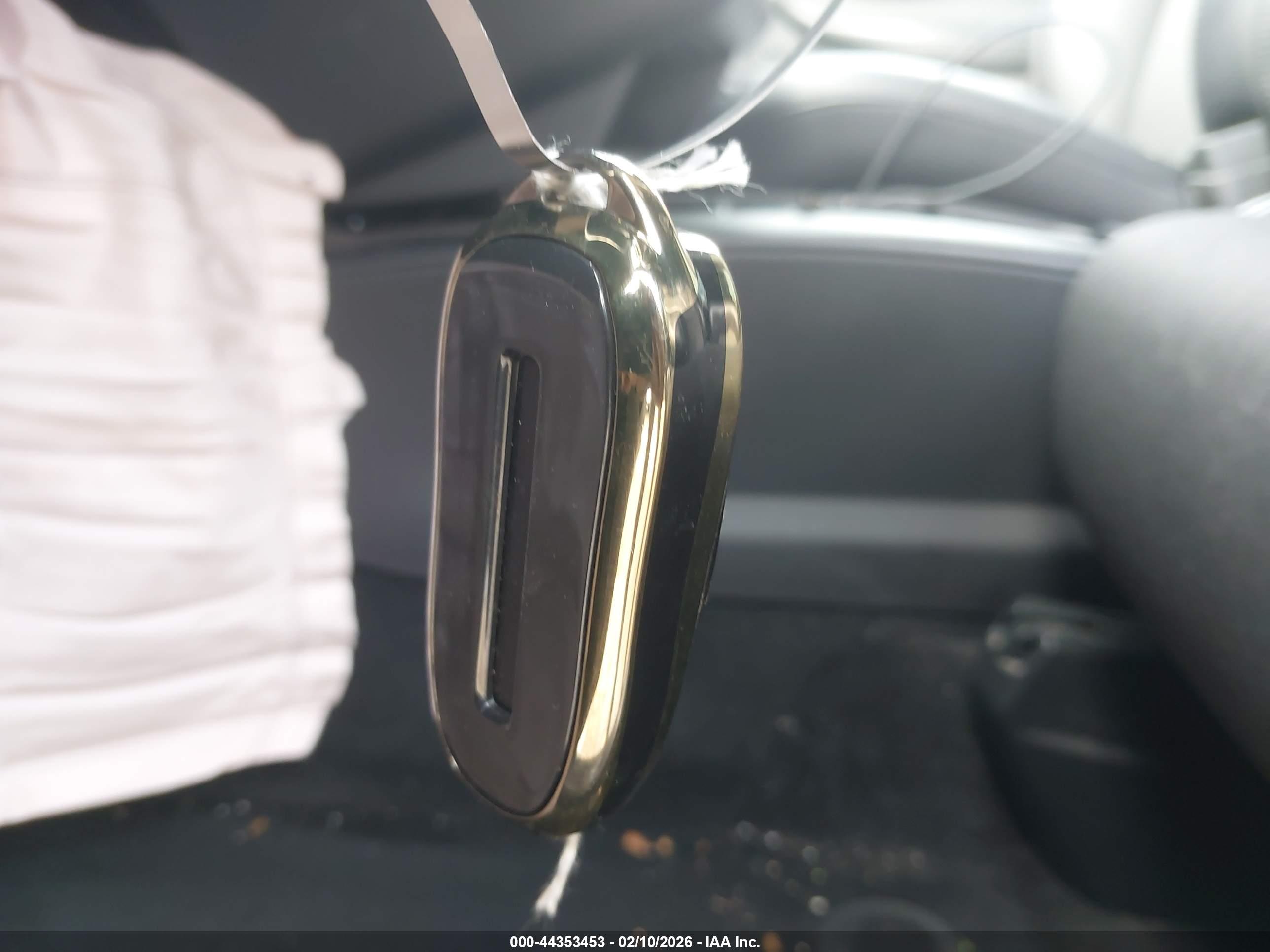 TESLA MODEL image 11