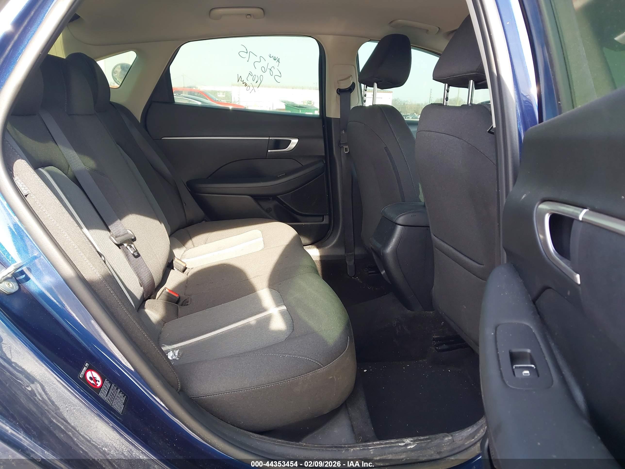 HYUNDAI SONATA image 8
