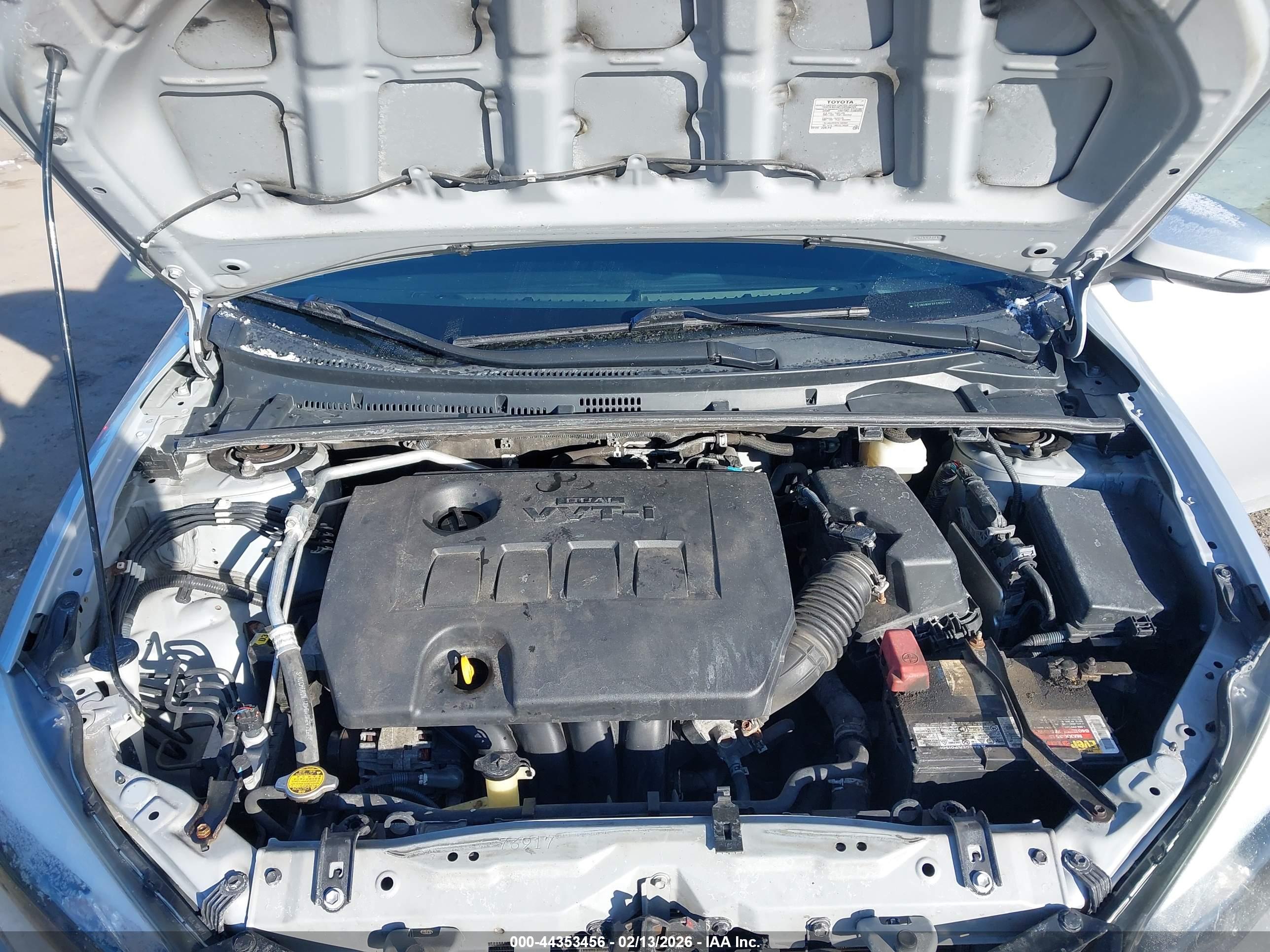 TOYOTA COROLLA image 10