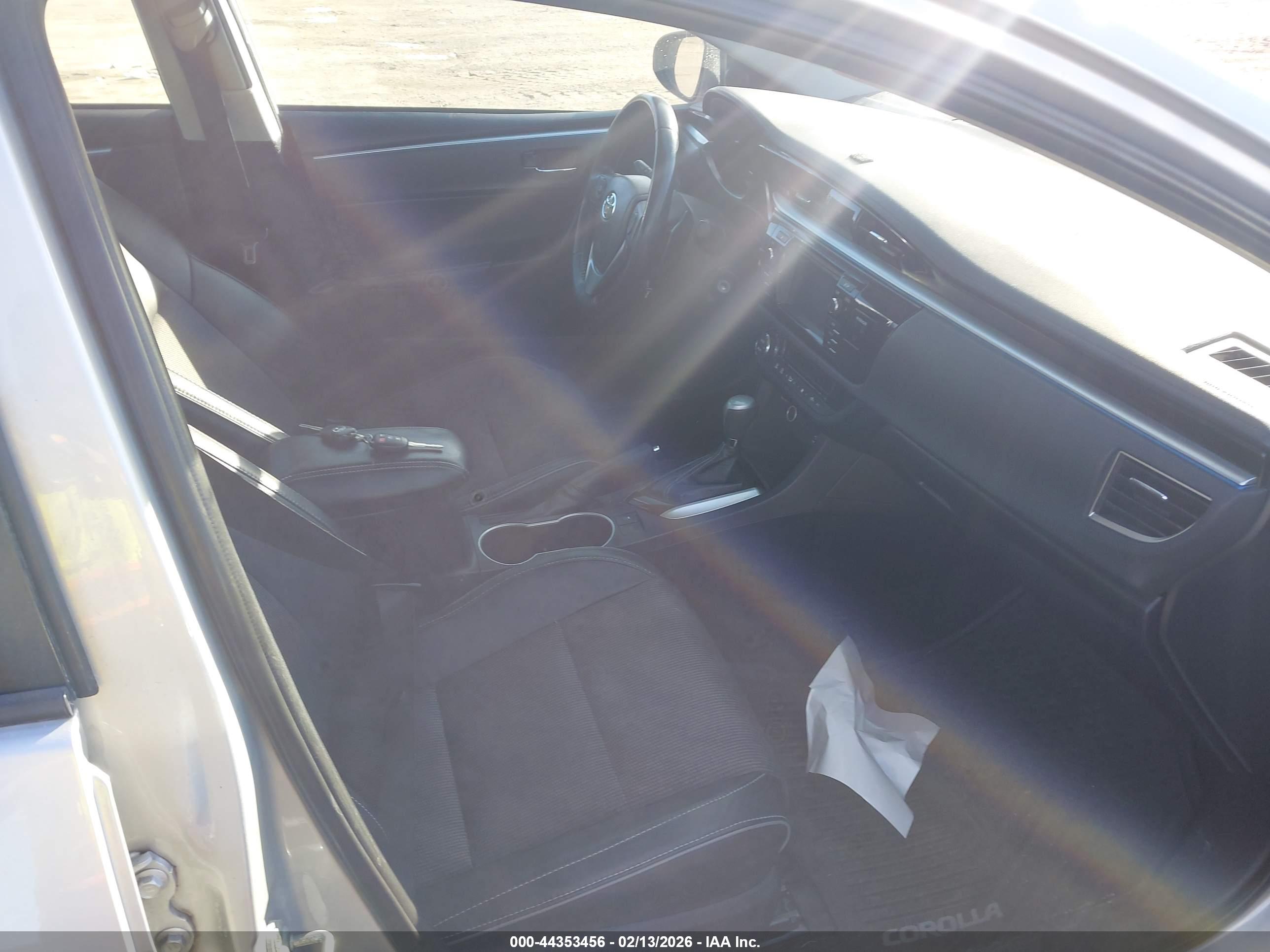 TOYOTA COROLLA image 5
