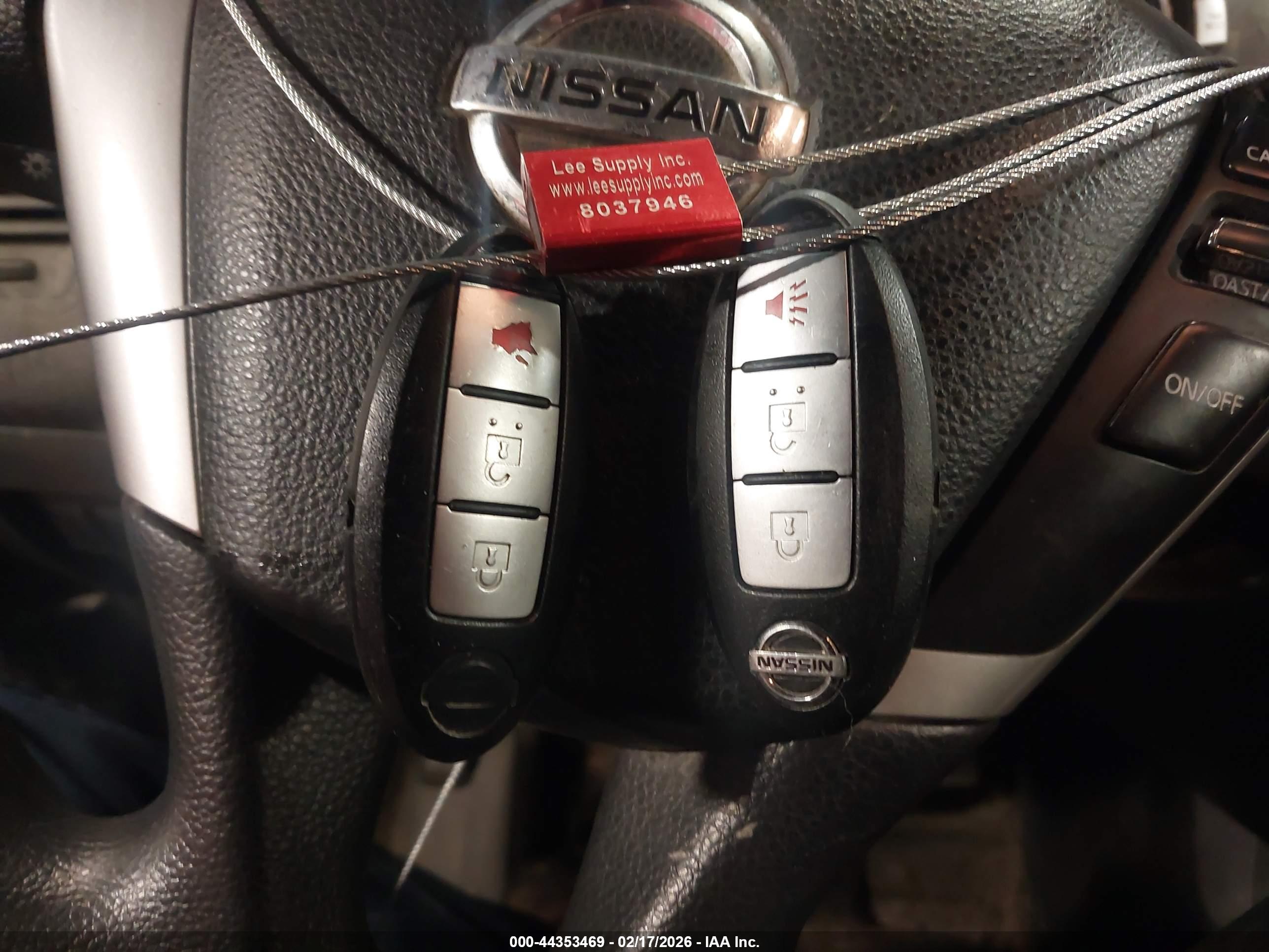 NISSAN MURANO image 11