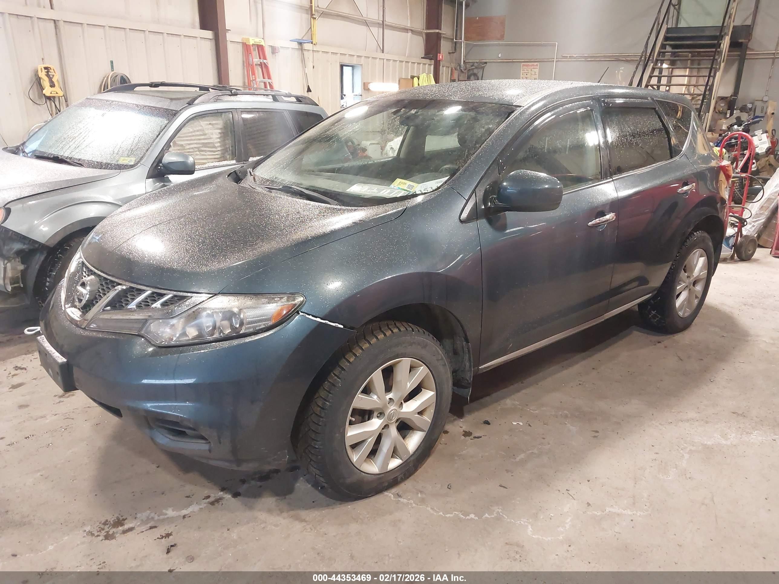 NISSAN MURANO image 2