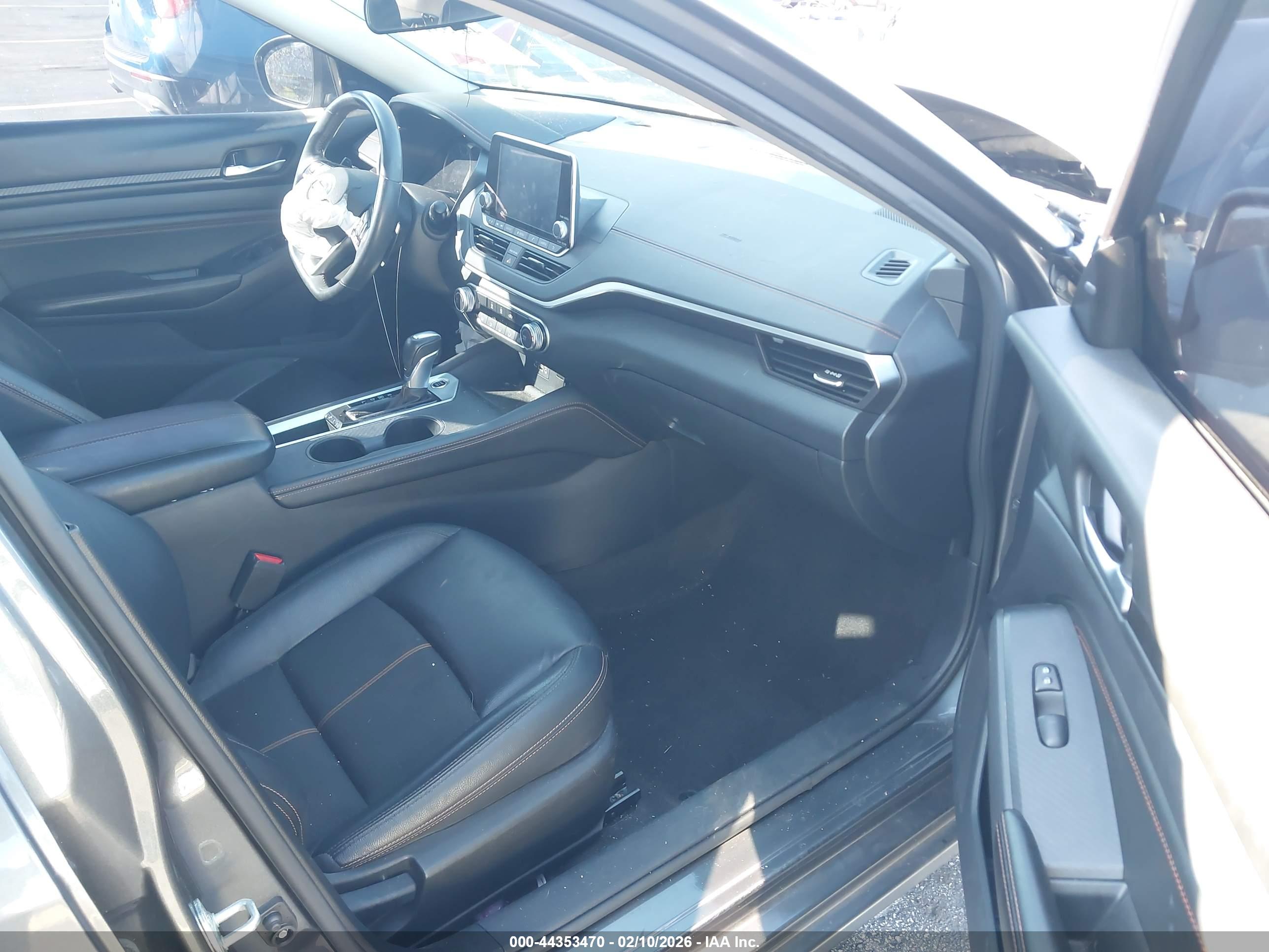 NISSAN ALTIMA image 5