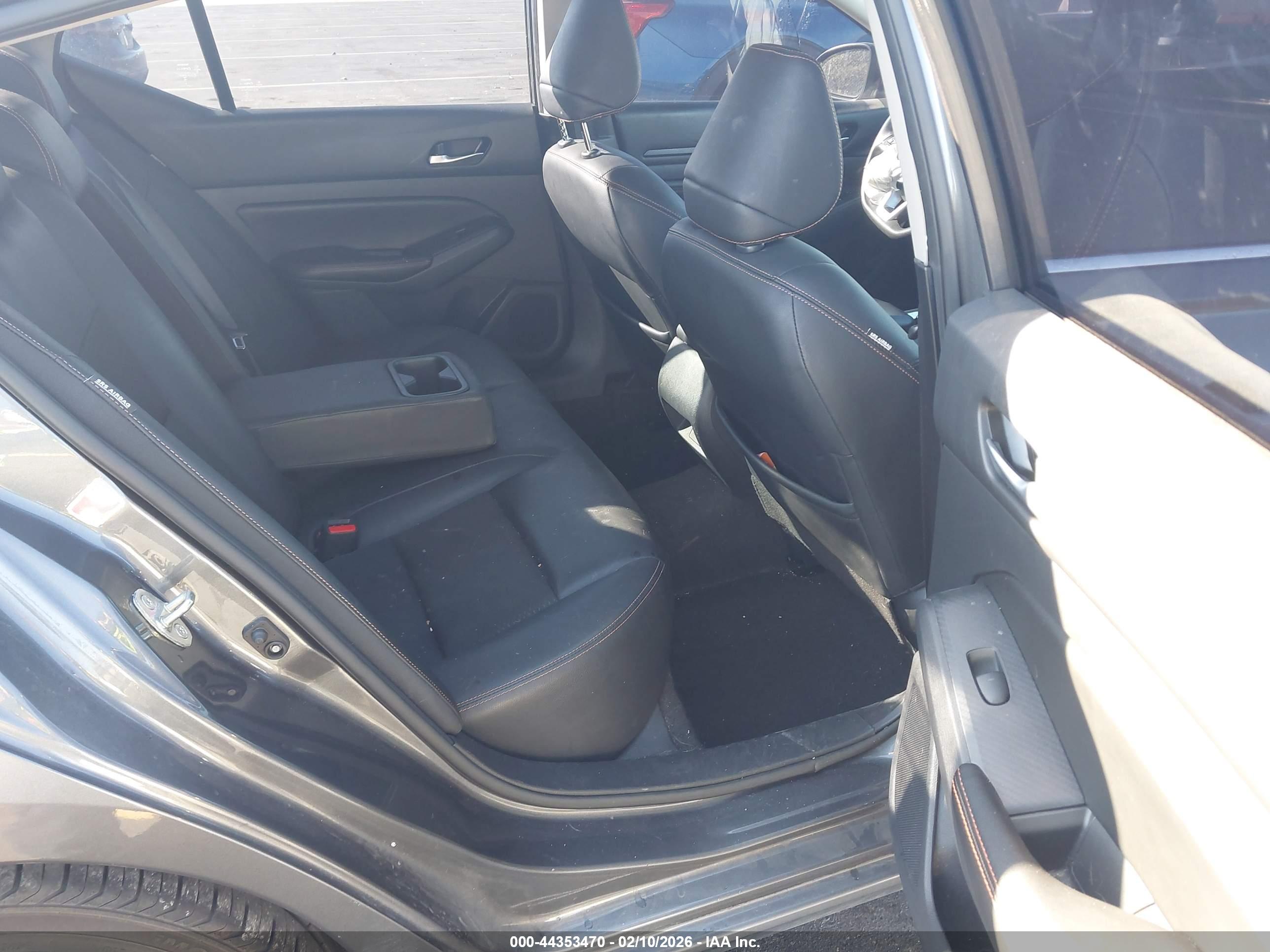 NISSAN ALTIMA image 8