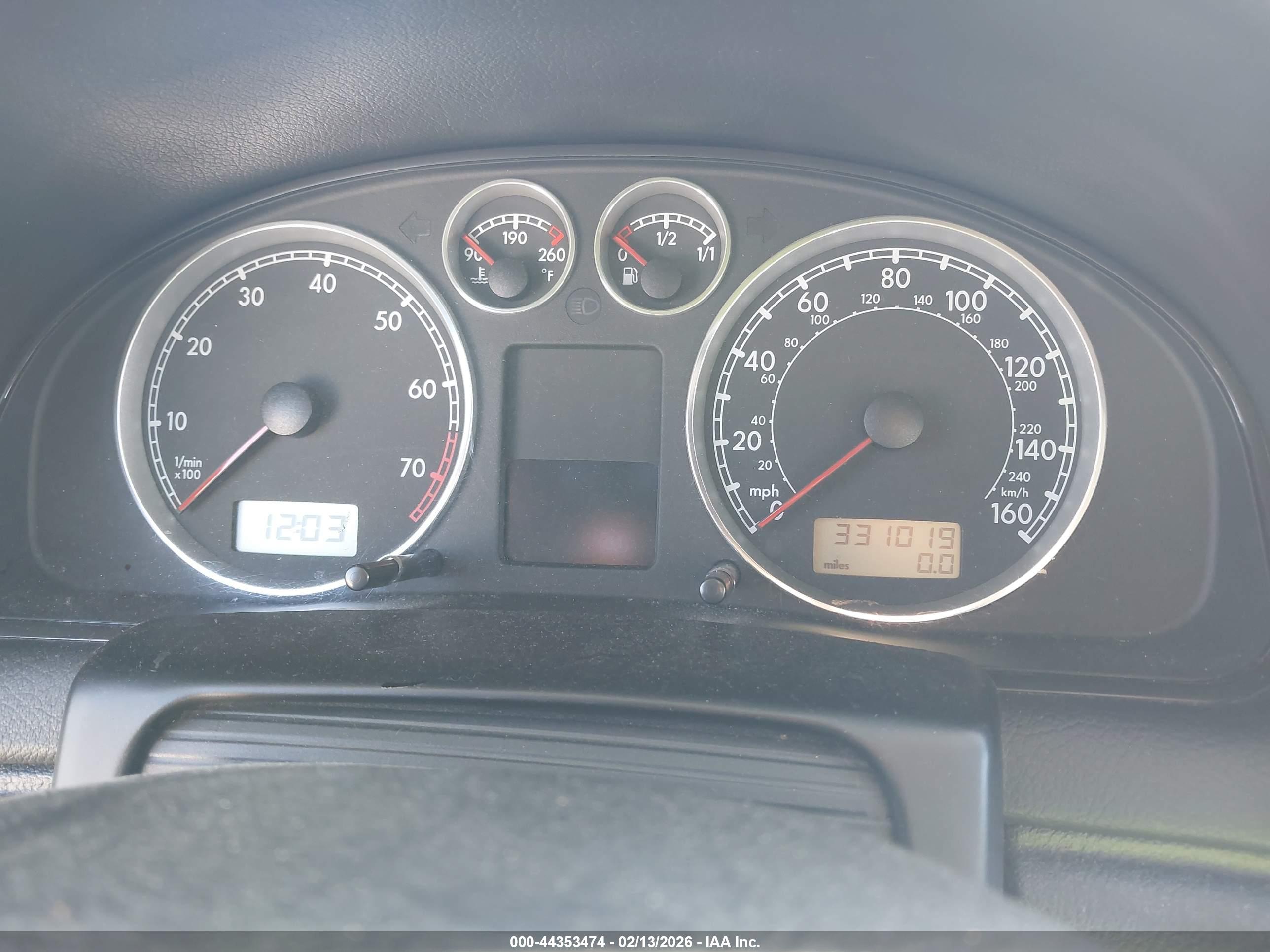 VOLKSWAGEN PASSAT image 7