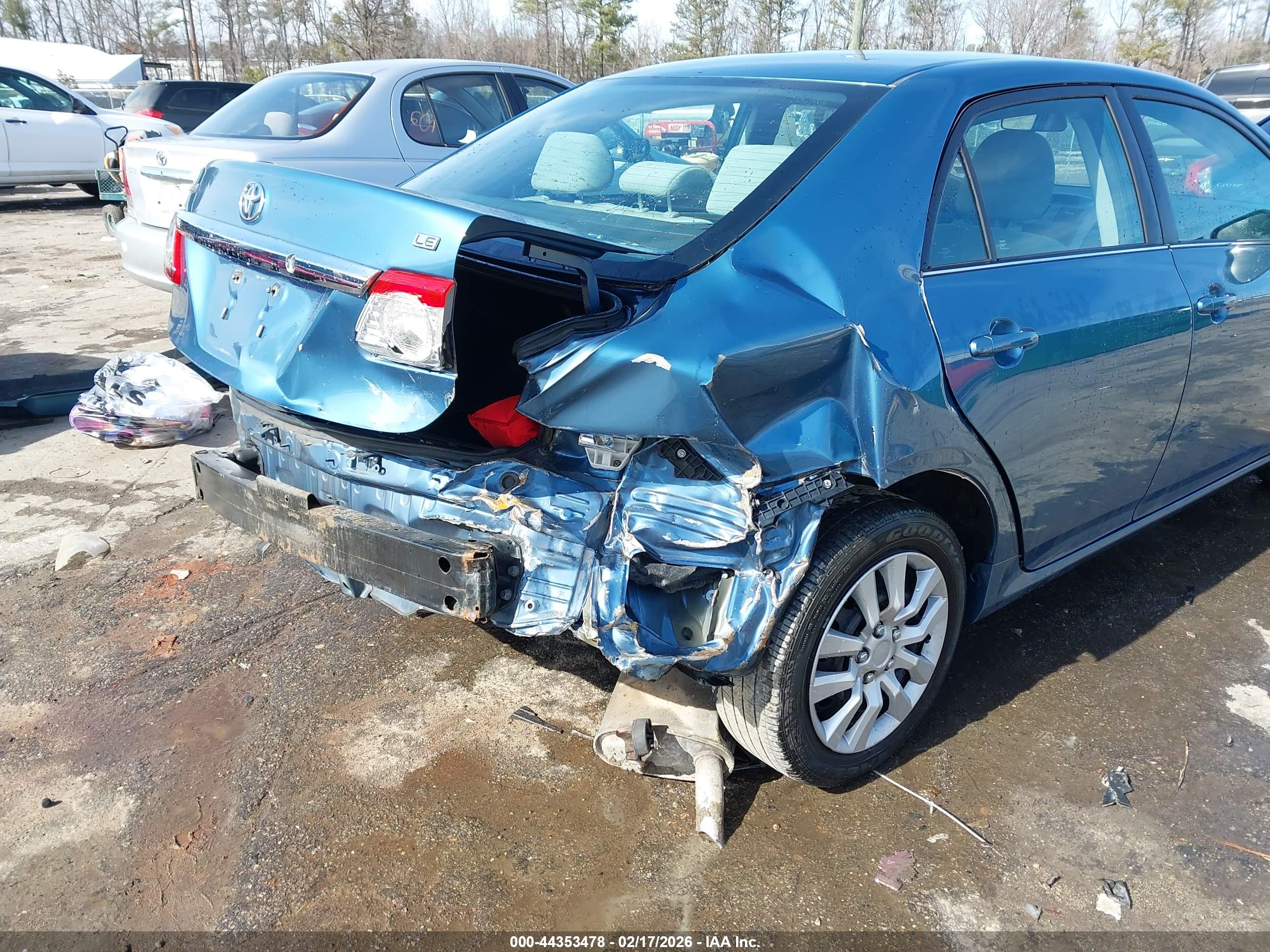 TOYOTA COROLLA image 6