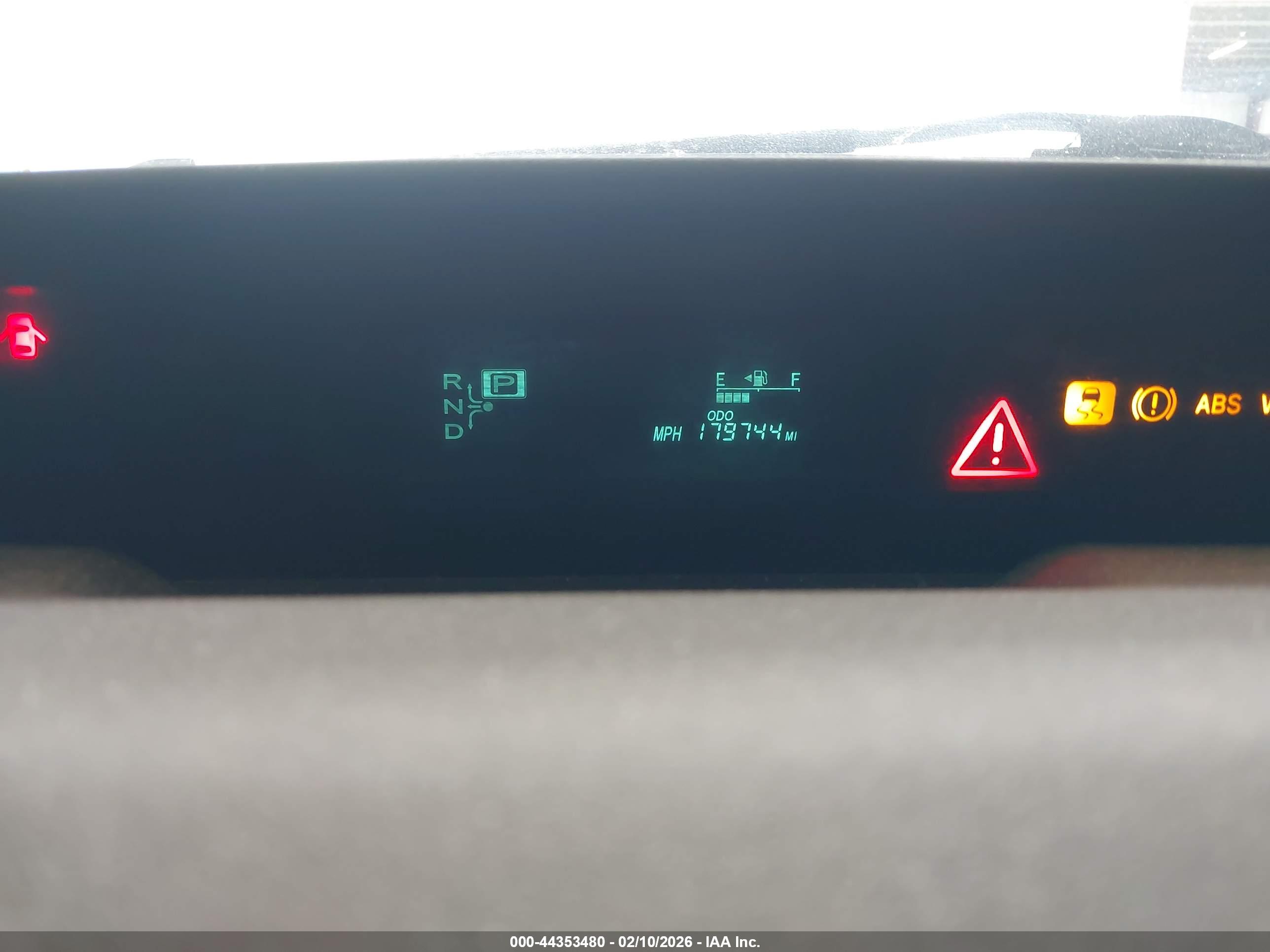 TOYOTA PRIUS image 7