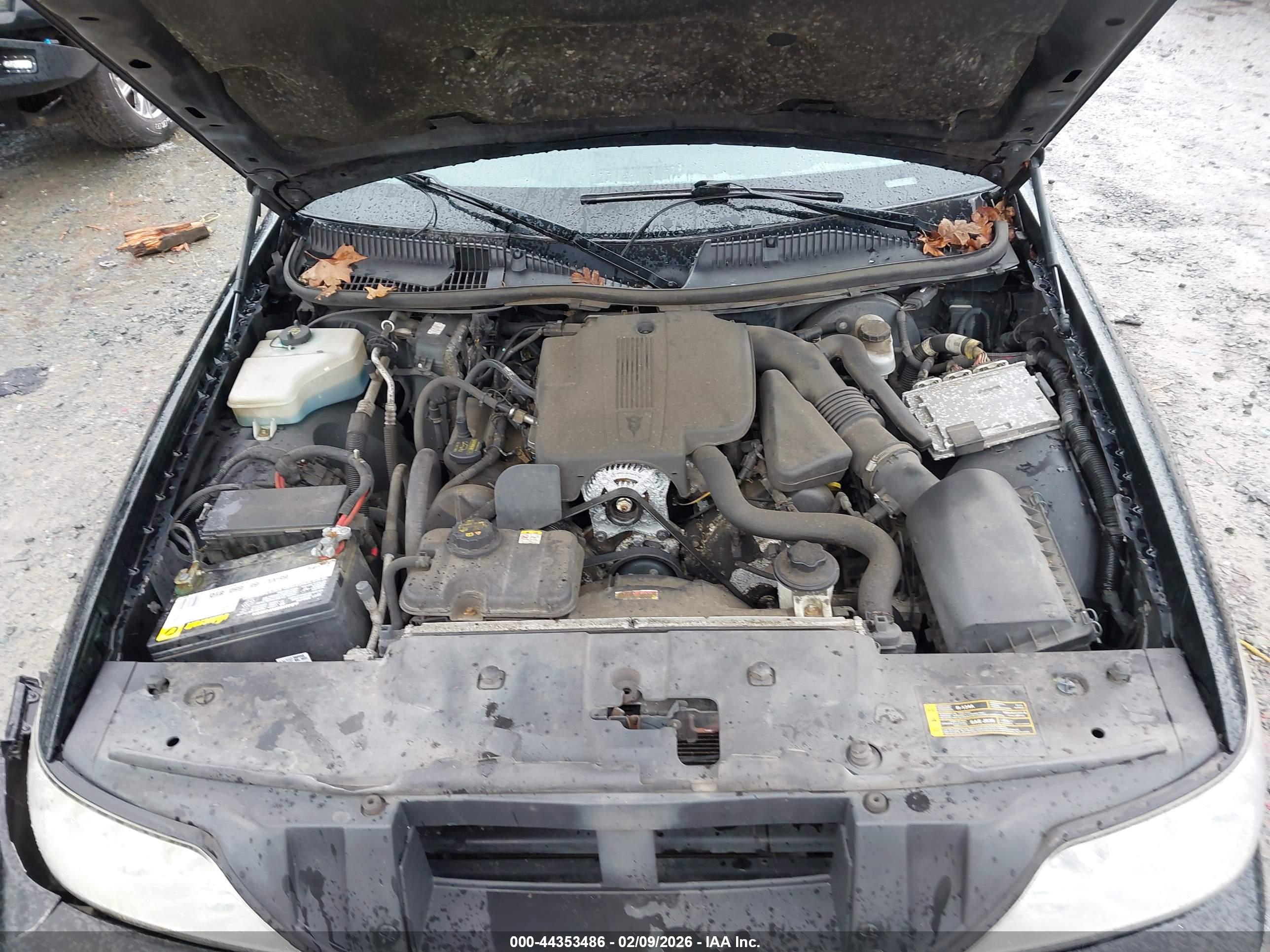 LINCOLN TOWN image 10