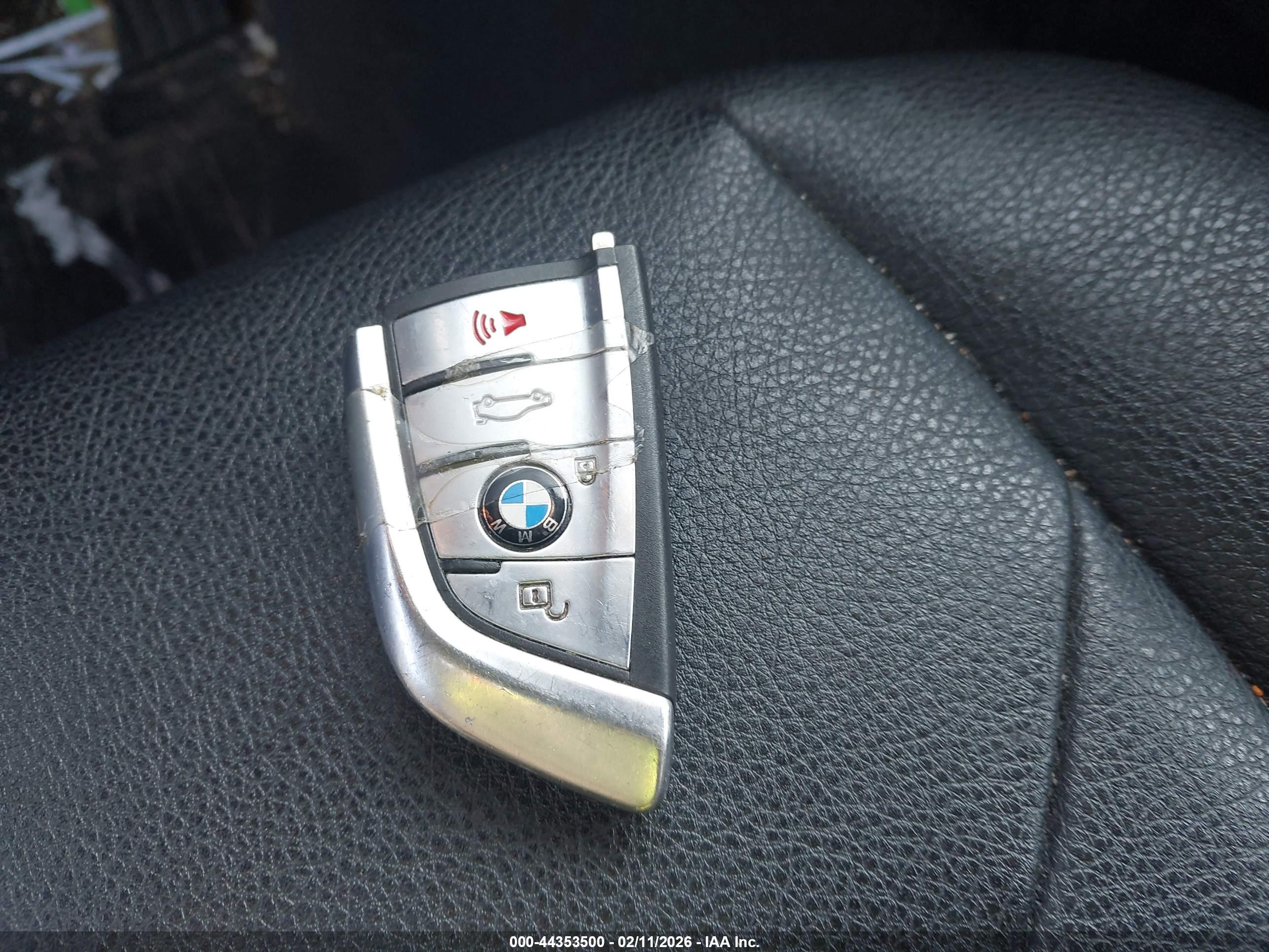 BMW 328I image 11