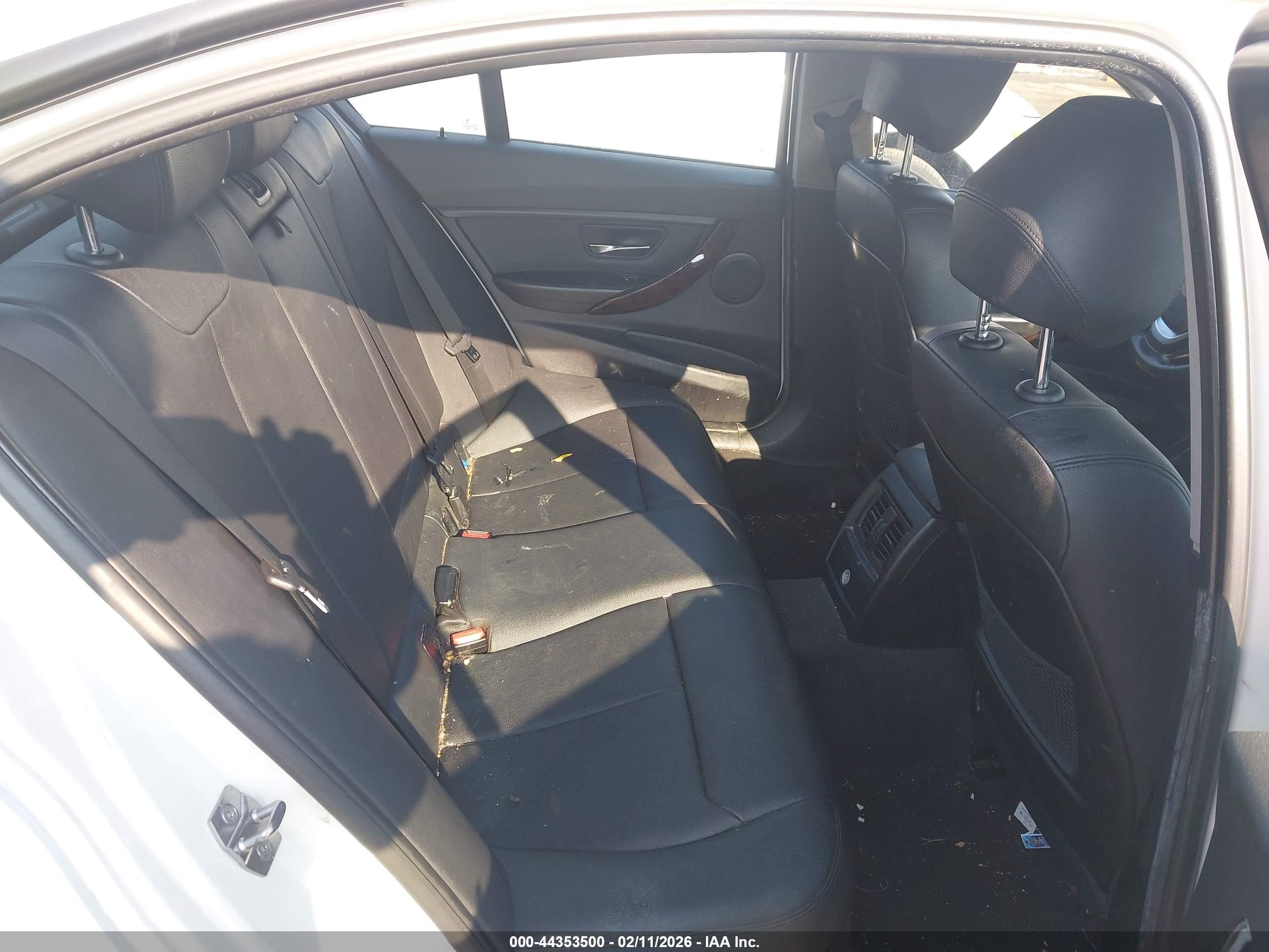 BMW 328I image 8