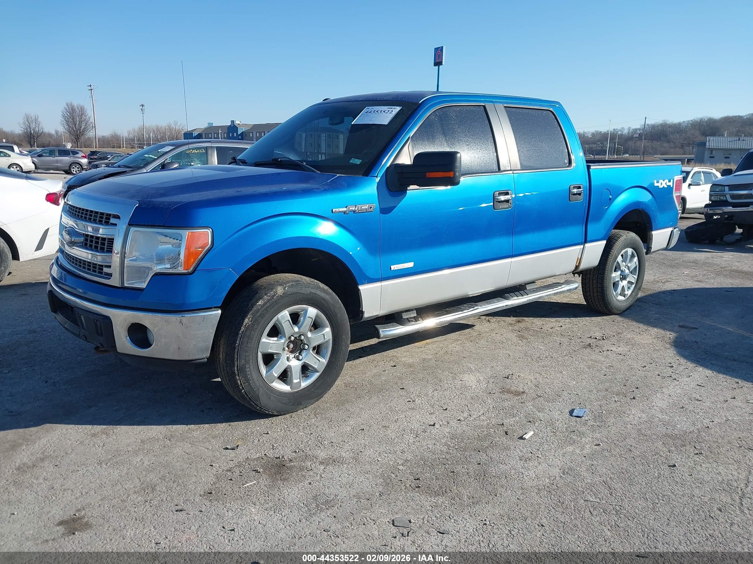 FORD F-150 image 2